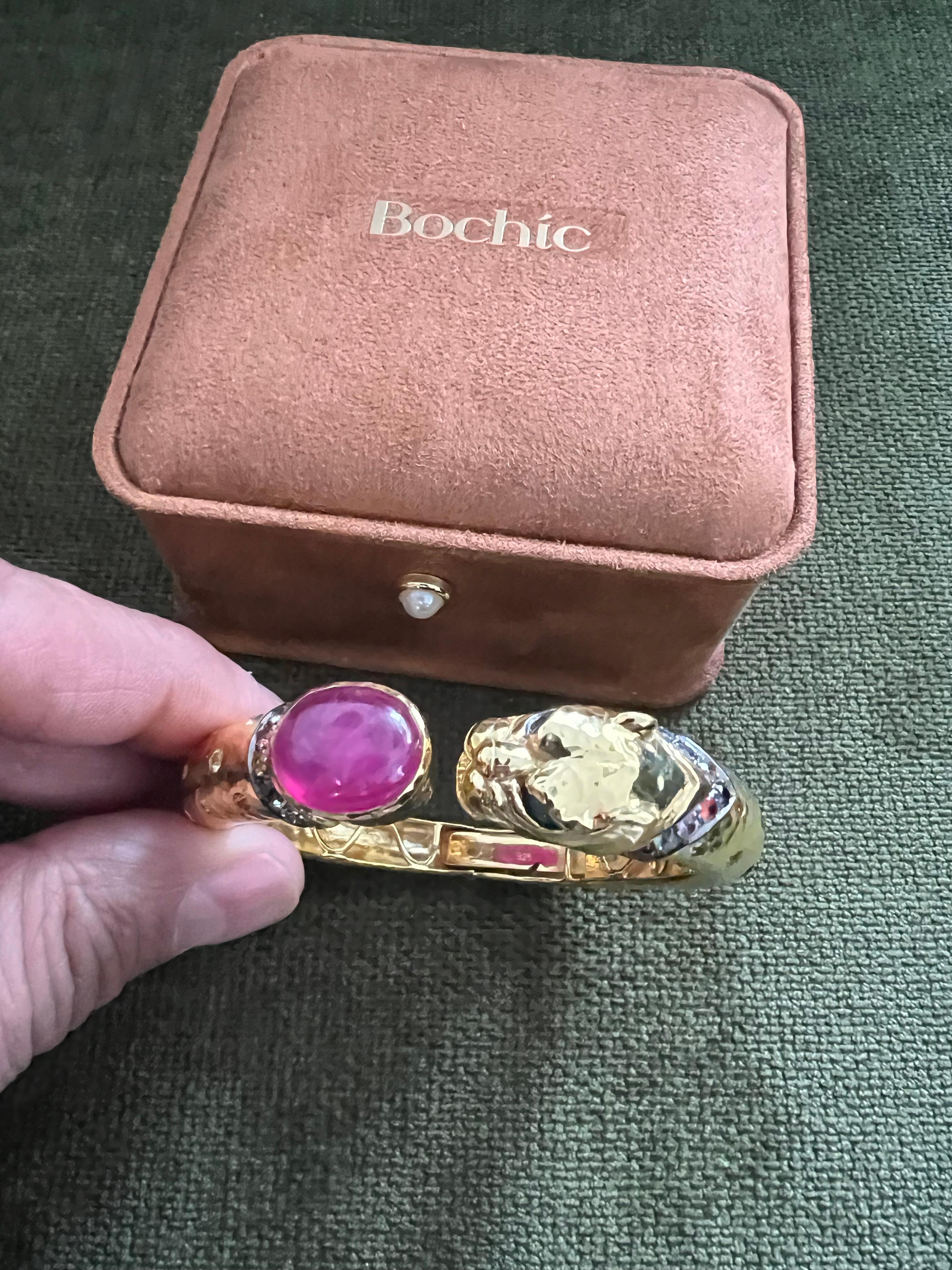 Bochic “Orient” Red Ruby & Multi Sapphire Dragon Bangle Set In 18K Gold & Silver For Sale 1