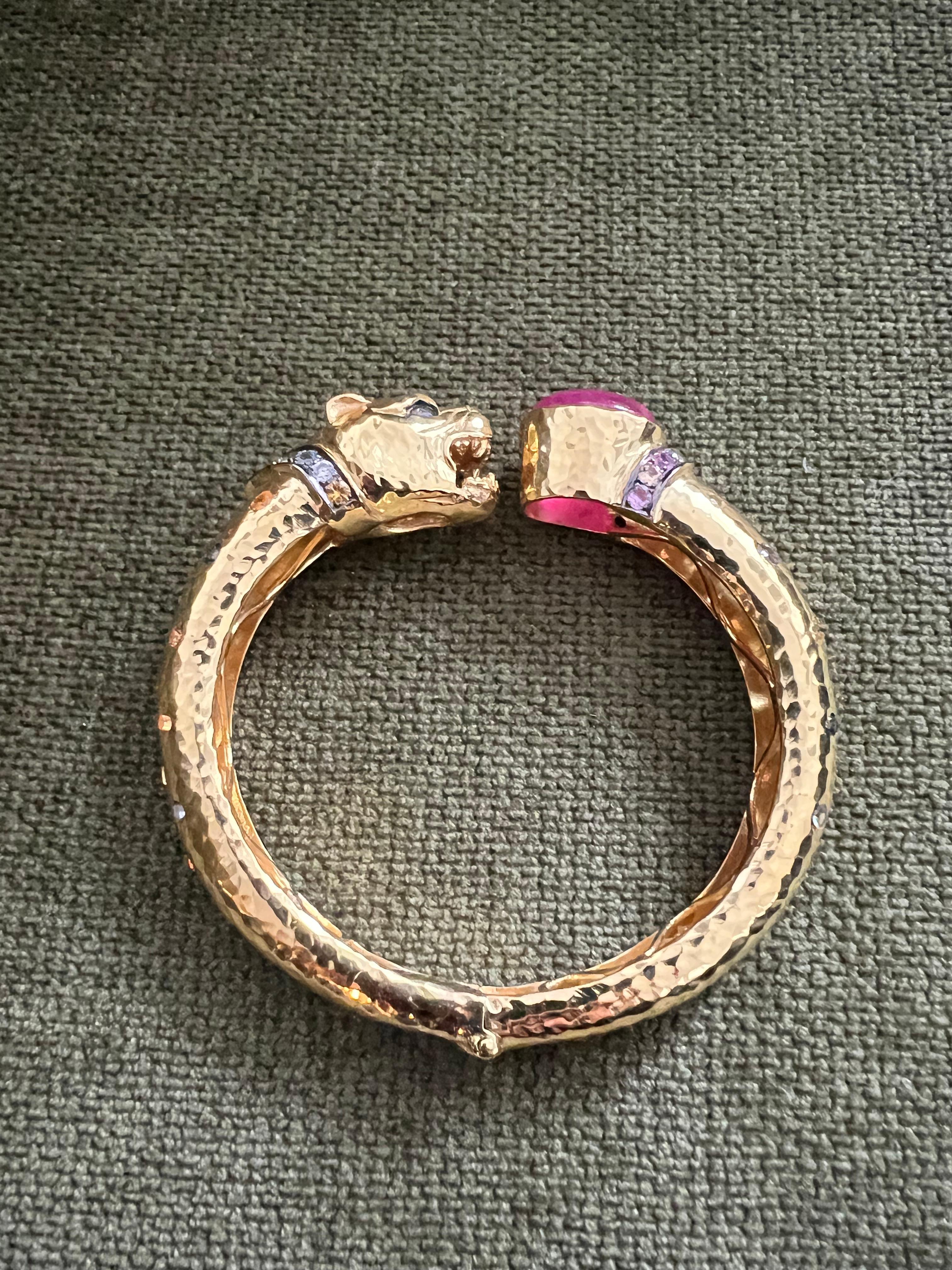 Bochic “Orient” Red Ruby & Multi Sapphire Dragon Bangle Set In 18K Gold & Silver For Sale 2