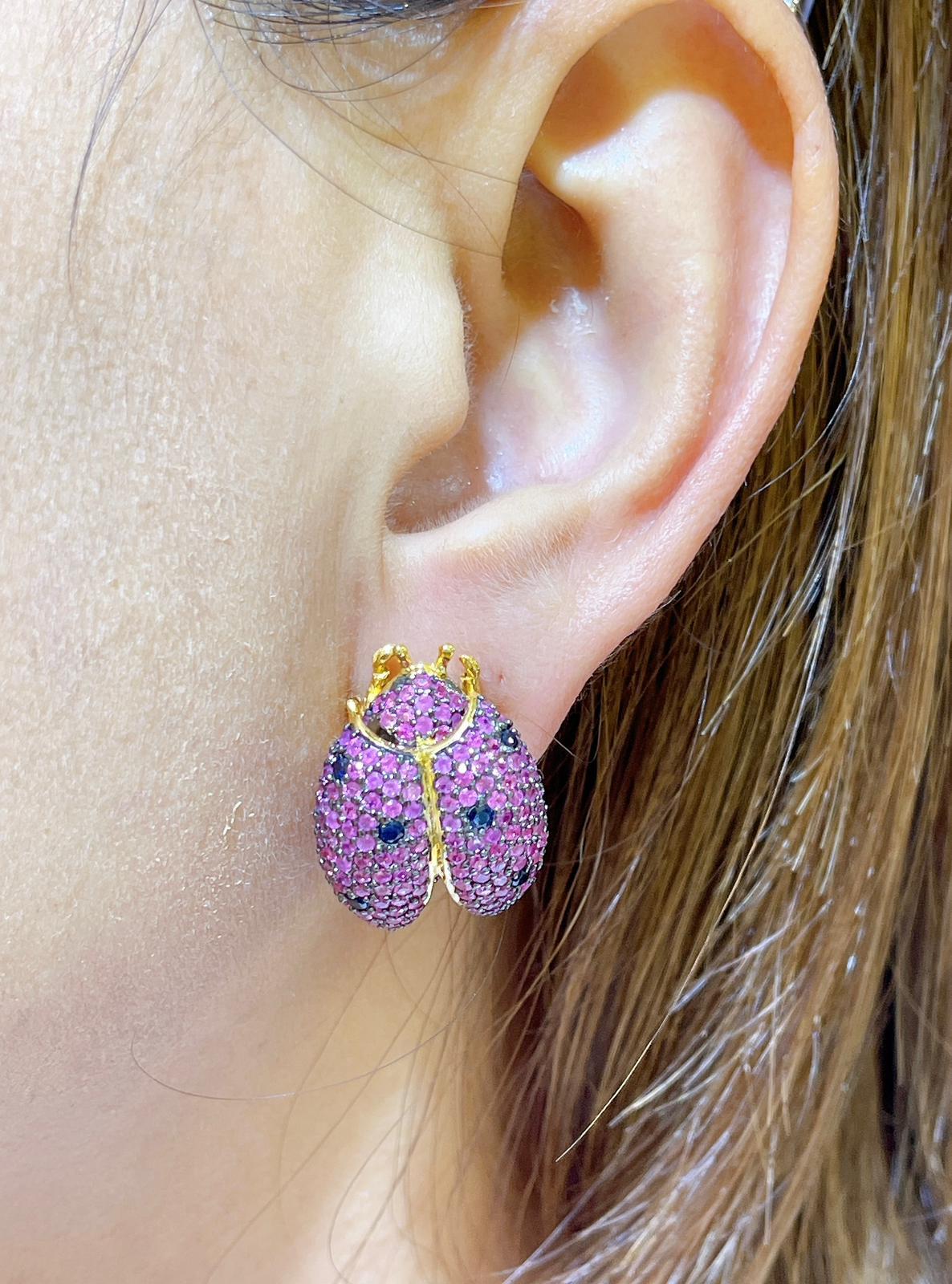 Bochic “Orient” Retro Pink Sapphire Beatle Earrings Set In 18K Gold & Silver  For Sale 1