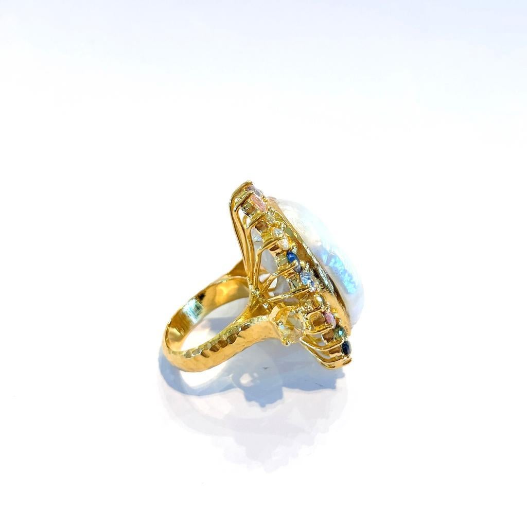 Bochic Orient-Ring aus 18 Karat Gold und Silber mit Saphir im Rosenschliff und Südseeperlen  im Zustand „Neu“ im Angebot in New York, NY