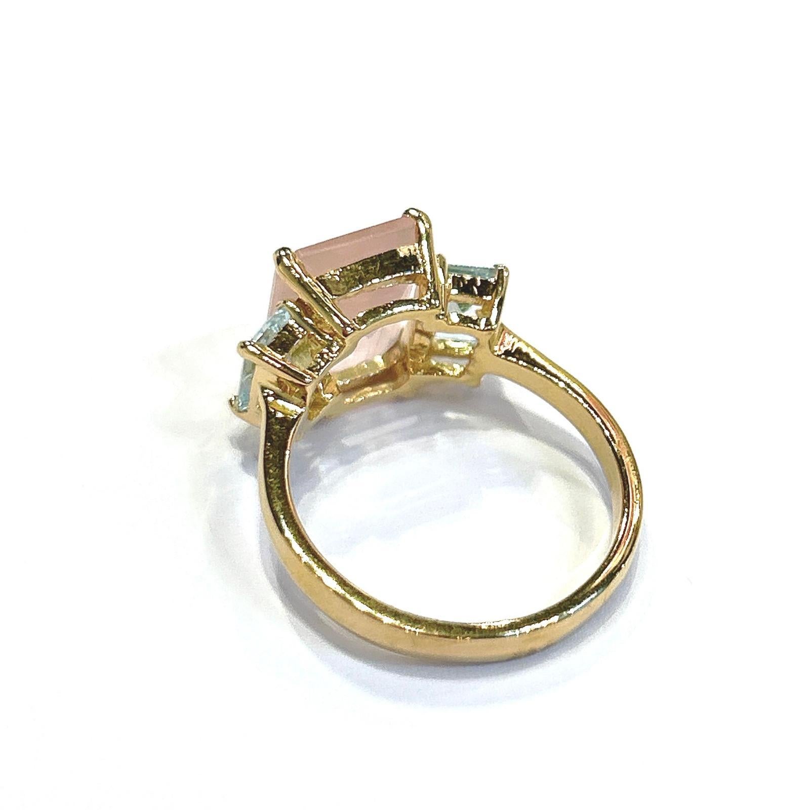 Bochic “Orient” Rose Quartz & Light Blue Topaz Ring Set In 18K Gold & Silver In New Condition For Sale In New York, NY