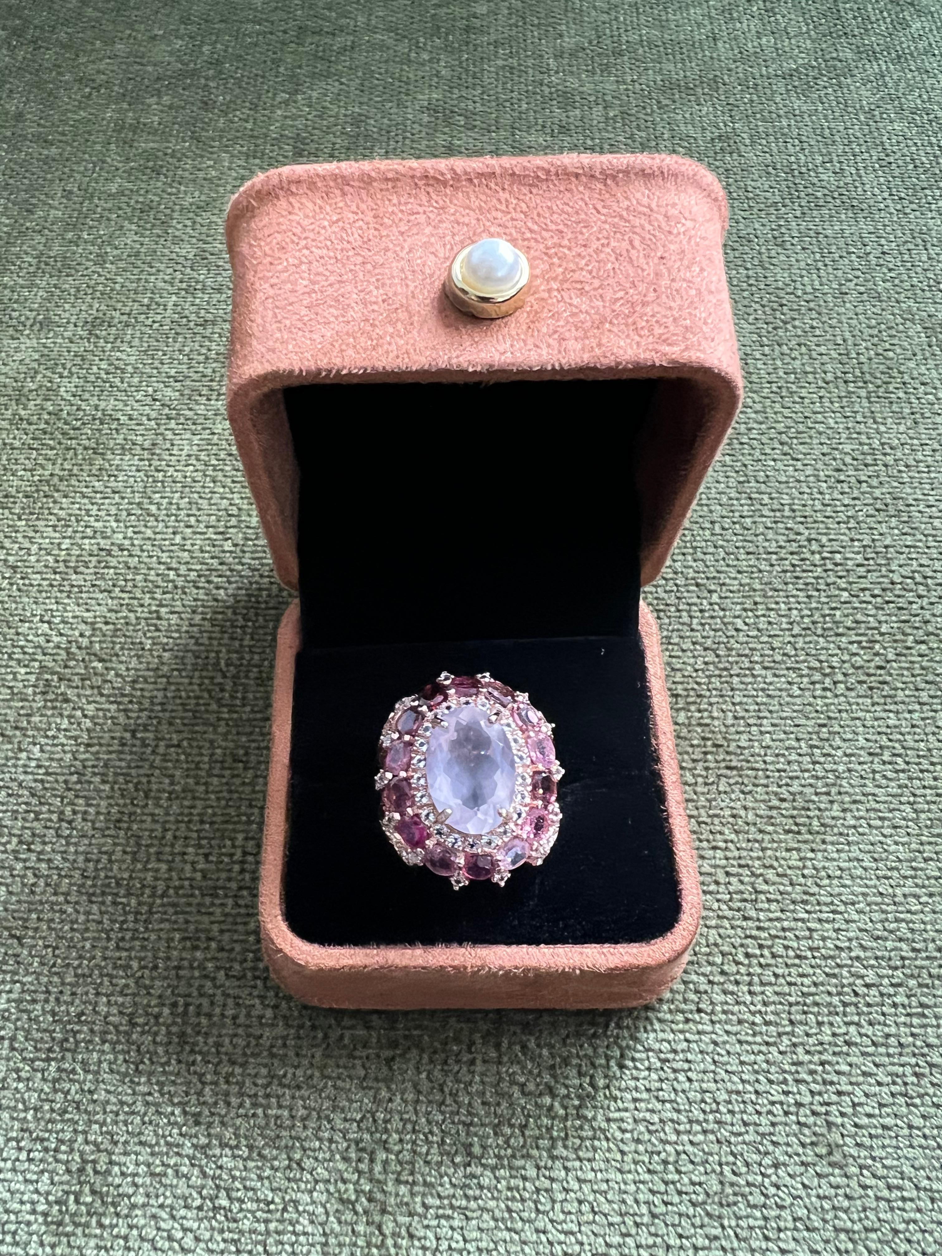 Bochic “Orient” Rose Rhodolite & Pink Quartz Ring Set In 18K Gold & Silver

Natural Rose Color Ro  - 3.50 carats 
Natural Pink Quartz  -5.50 carats 

This Ring is from the 