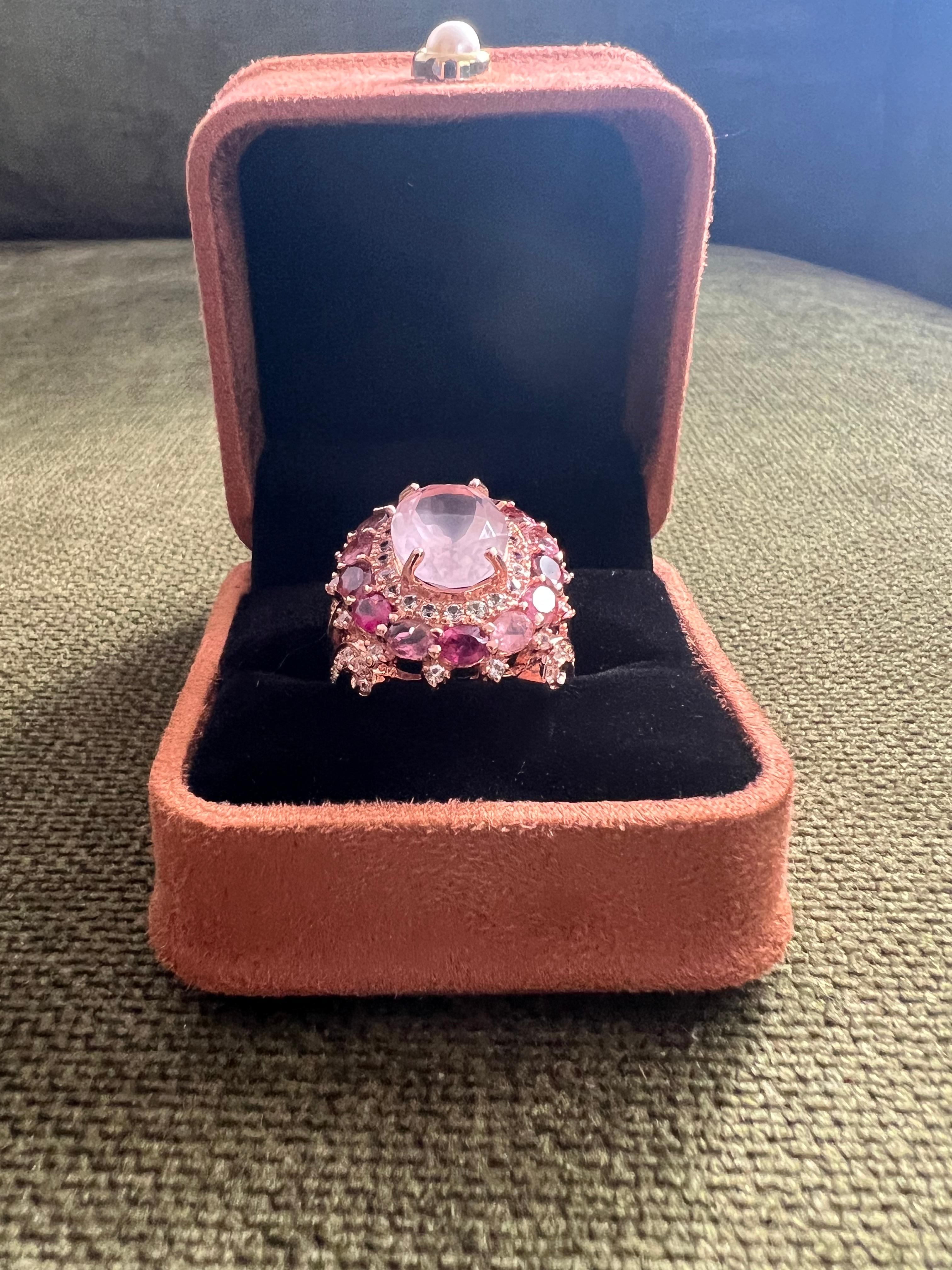 Bochic “Orient” Rose Rhodolite & Pink Quartz Ring Set In 18K Gold & Silver For Sale 3