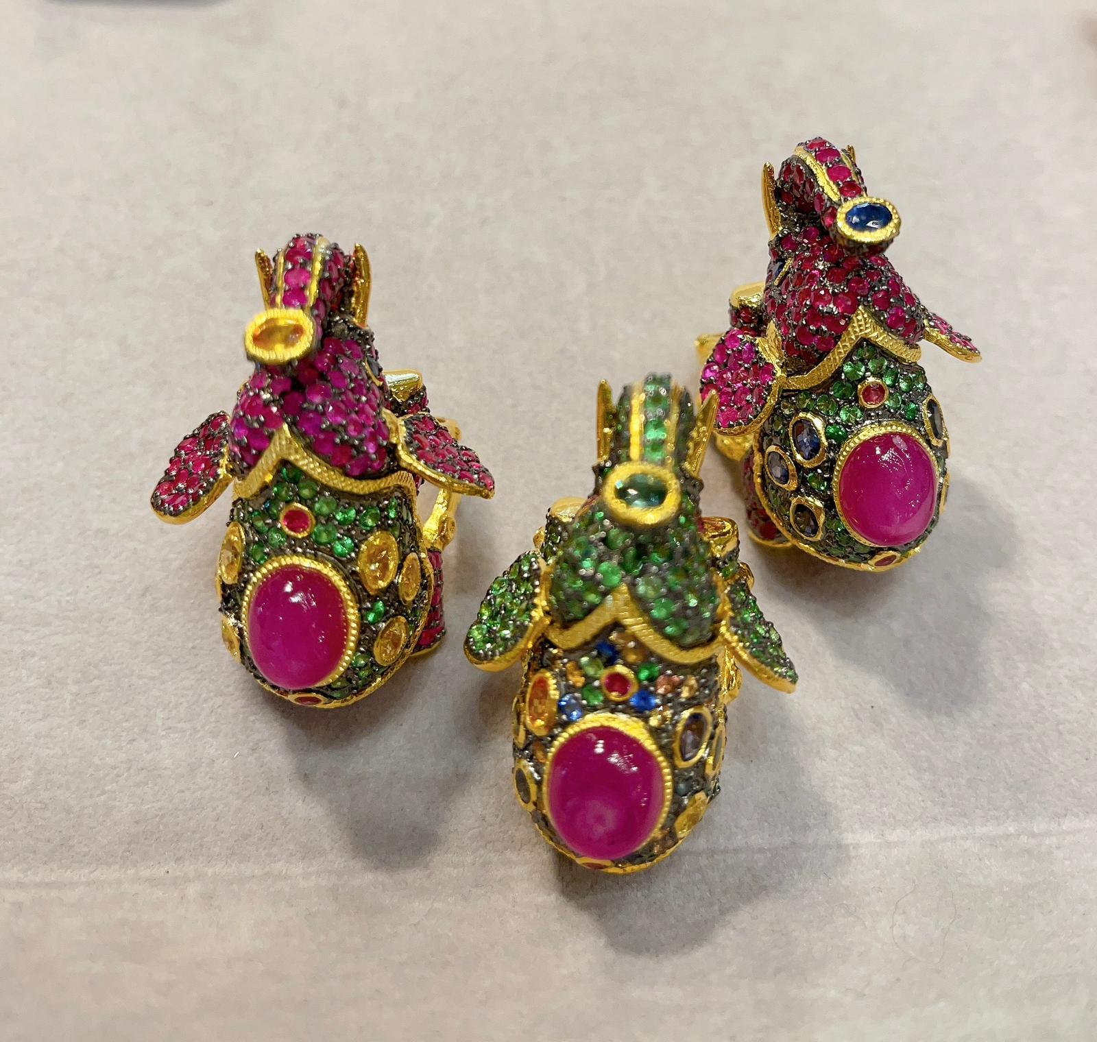 Brilliant Cut Bochic “Orient” Ruby, Emerald & Sapphire Elephant Rings Set in 22k Gold & Silver For Sale