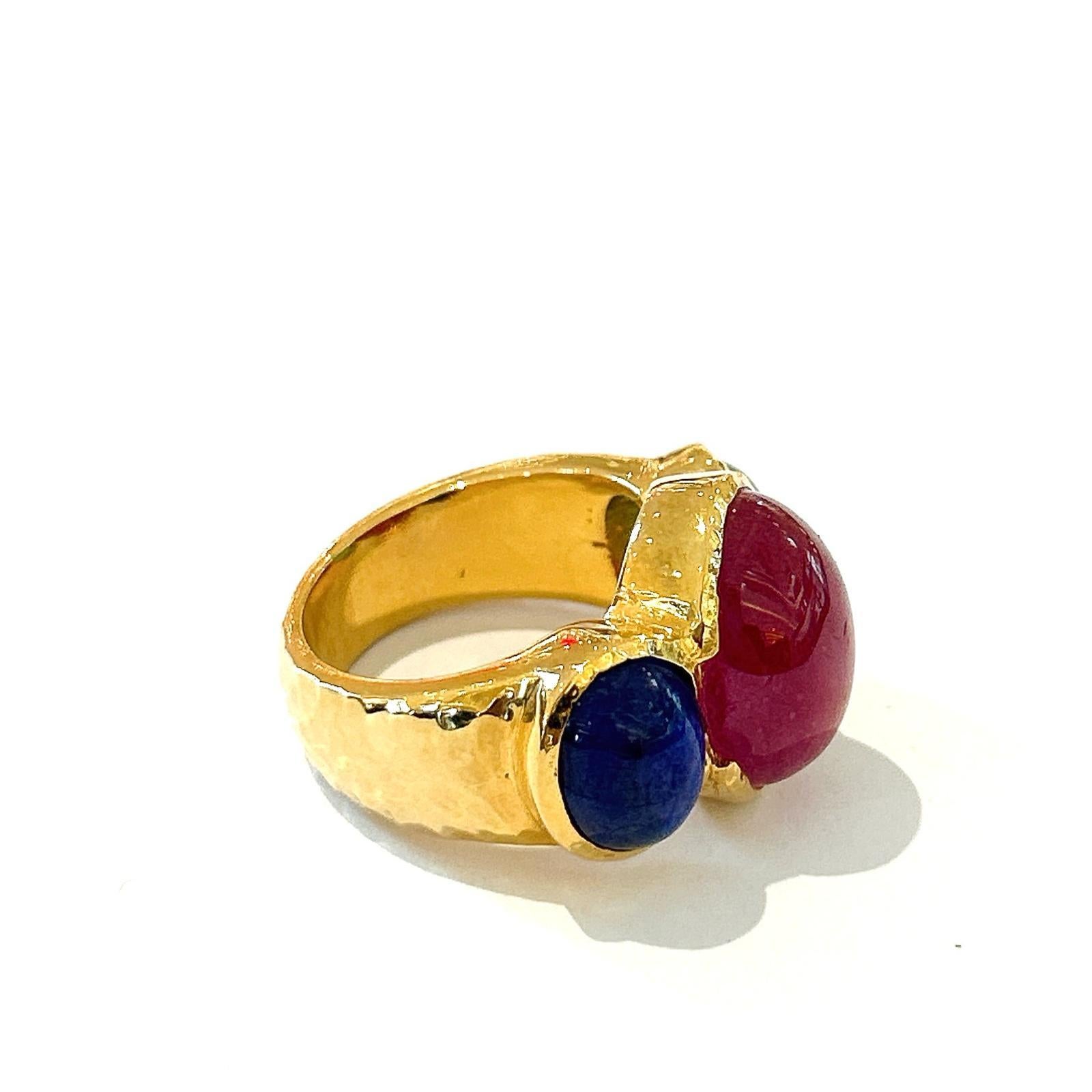 Taille cabochon Bochic Orient Rubis, Emeraude & Saphir Vintage 3 Gemme Ring Set 18K & Silver  en vente