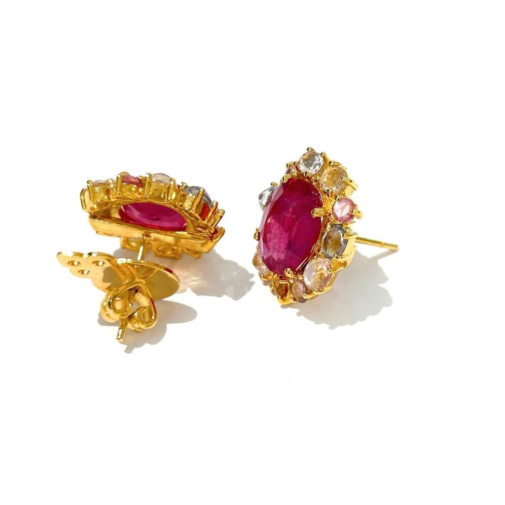Bochic Orient Rubin & mehrfarbige Saphir-Ohrringe aus 18 Karat Gold und Silber  (Barock) im Angebot