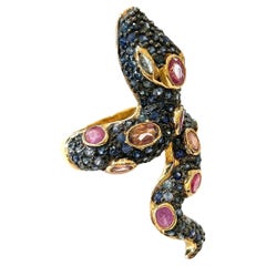 Bochic Orient Rubin & mehrfarbiger Saphir Schlangenring aus 18 Karat Gold & Silber