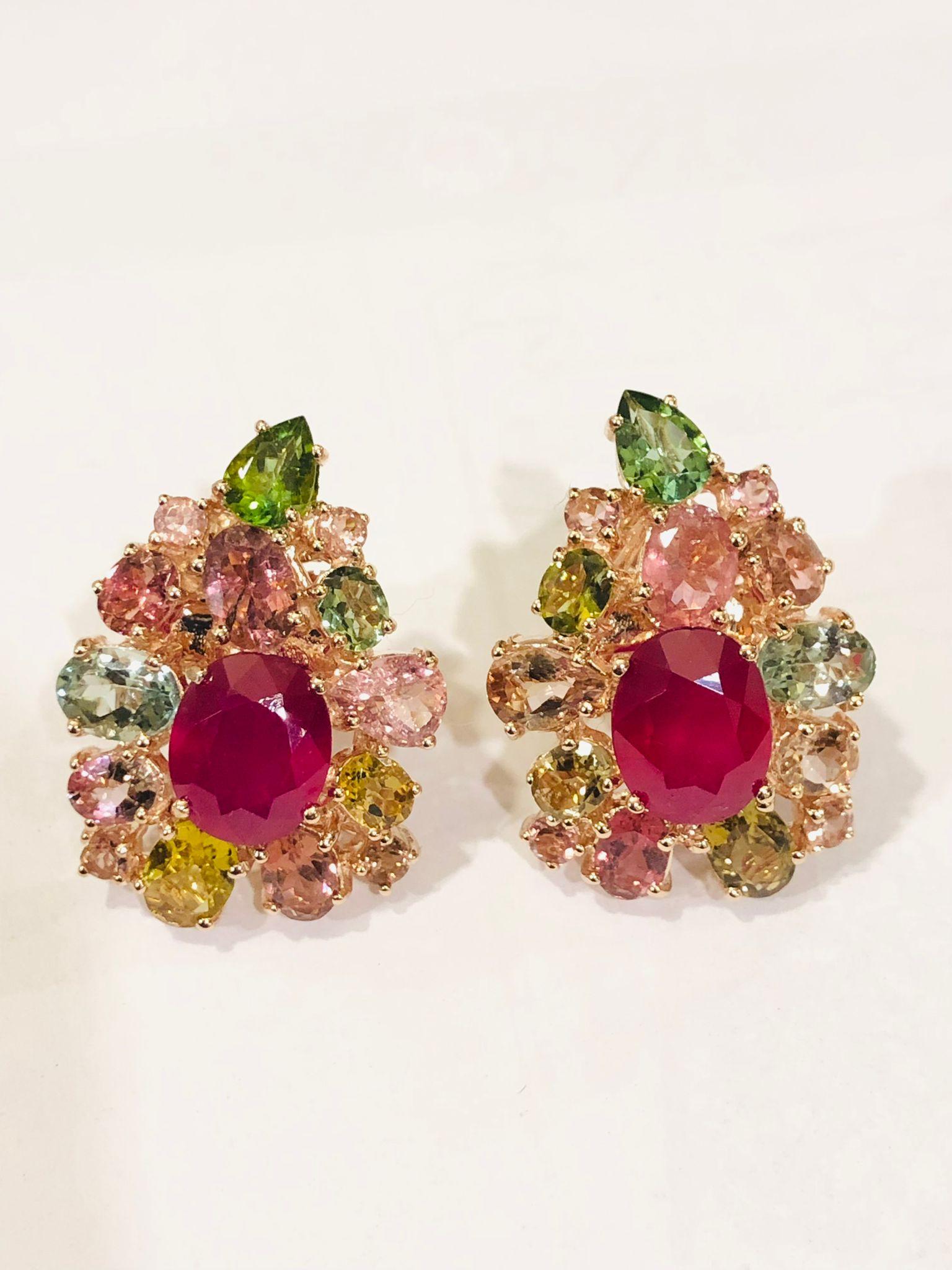 Bochic “Orient” Ruby & Multi Color Tourmalines Earrings Set 18K Gold & Silver en Nuevo estado para la venta en New York, NY