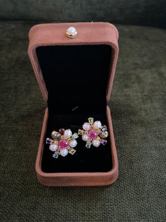 Bochic "Orient" Set di orecchini con rubini, zaffiri e gemme multiple in oro e argento 18 carati