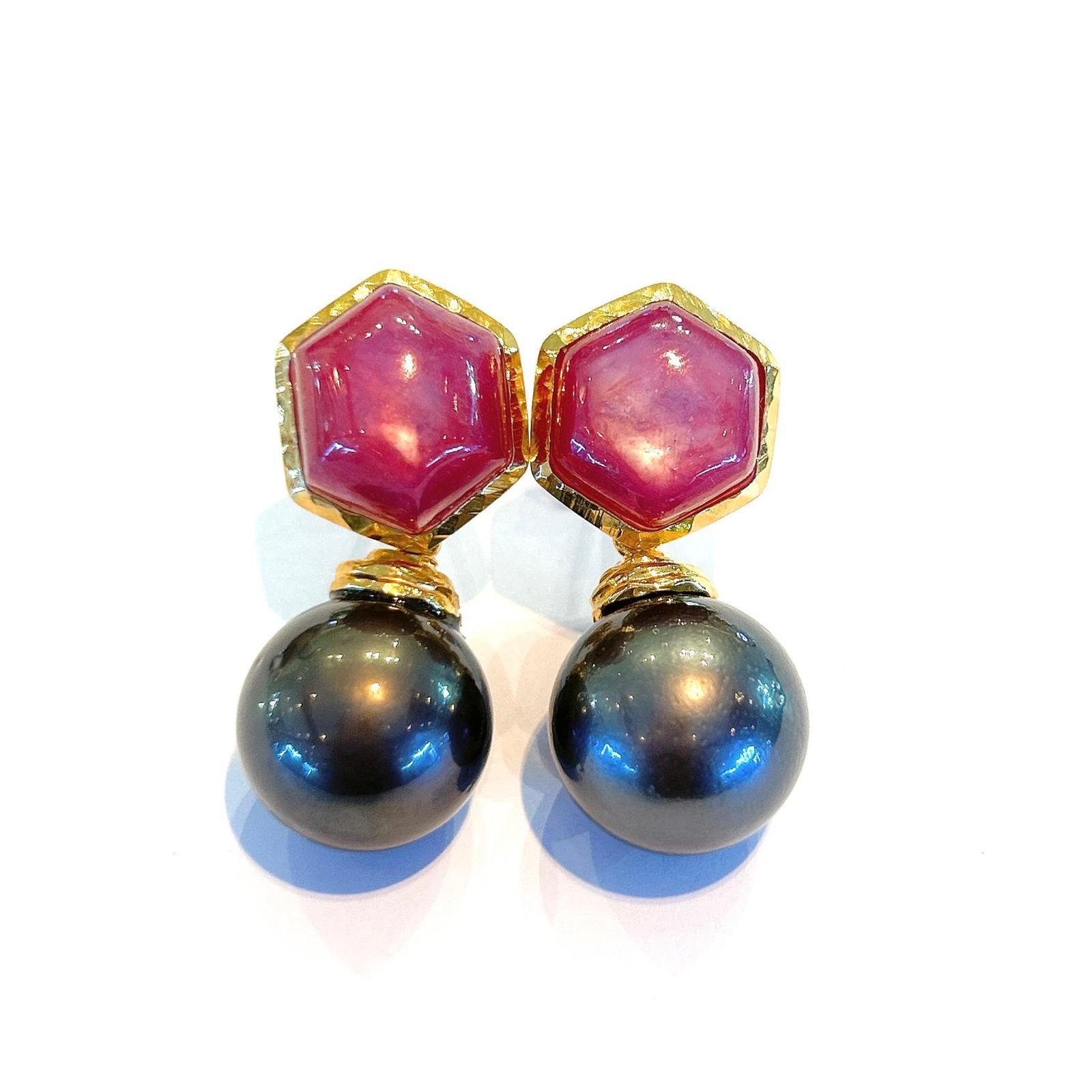 Bochic “Orient” Ruby & South Sea Pearl Drop Earrings Set In 18 Gold & Silver  In New Condition For Sale In New York, NY