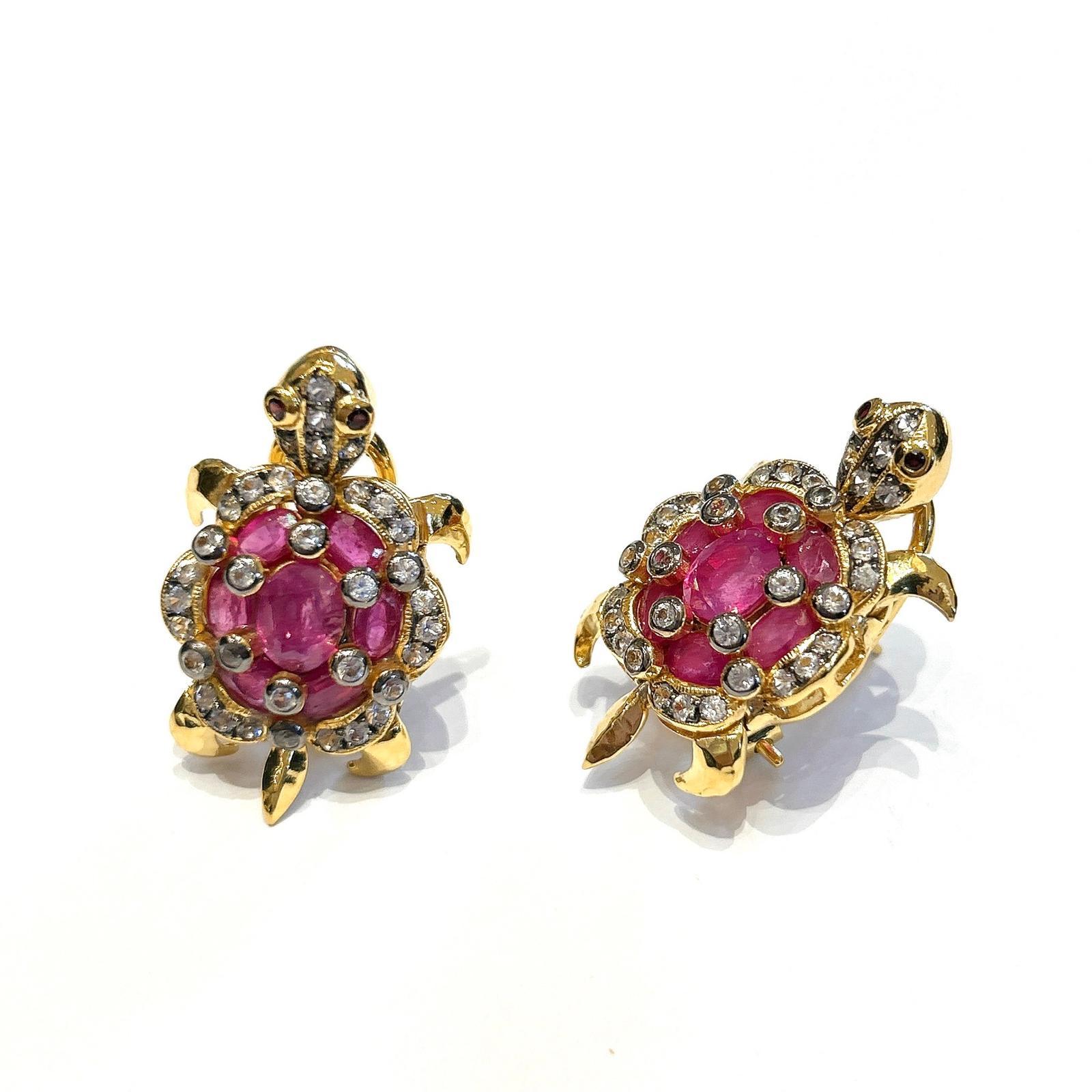 Brilliant Cut Bochic “Orient” Ruby & White Topaz Turtle Earrings Set 18K Gold & Silver For Sale