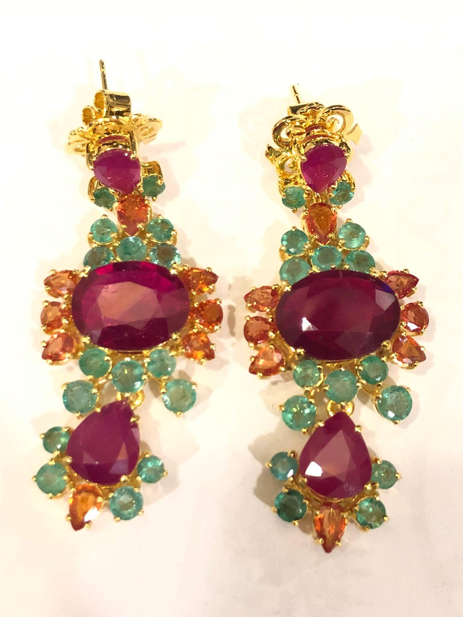 Bochic “Orient” Ruby, Yellow Sapphire & Emerald Earrings Set 18K Gold & Silver In condizioni Nuovo in vendita a New York, NY