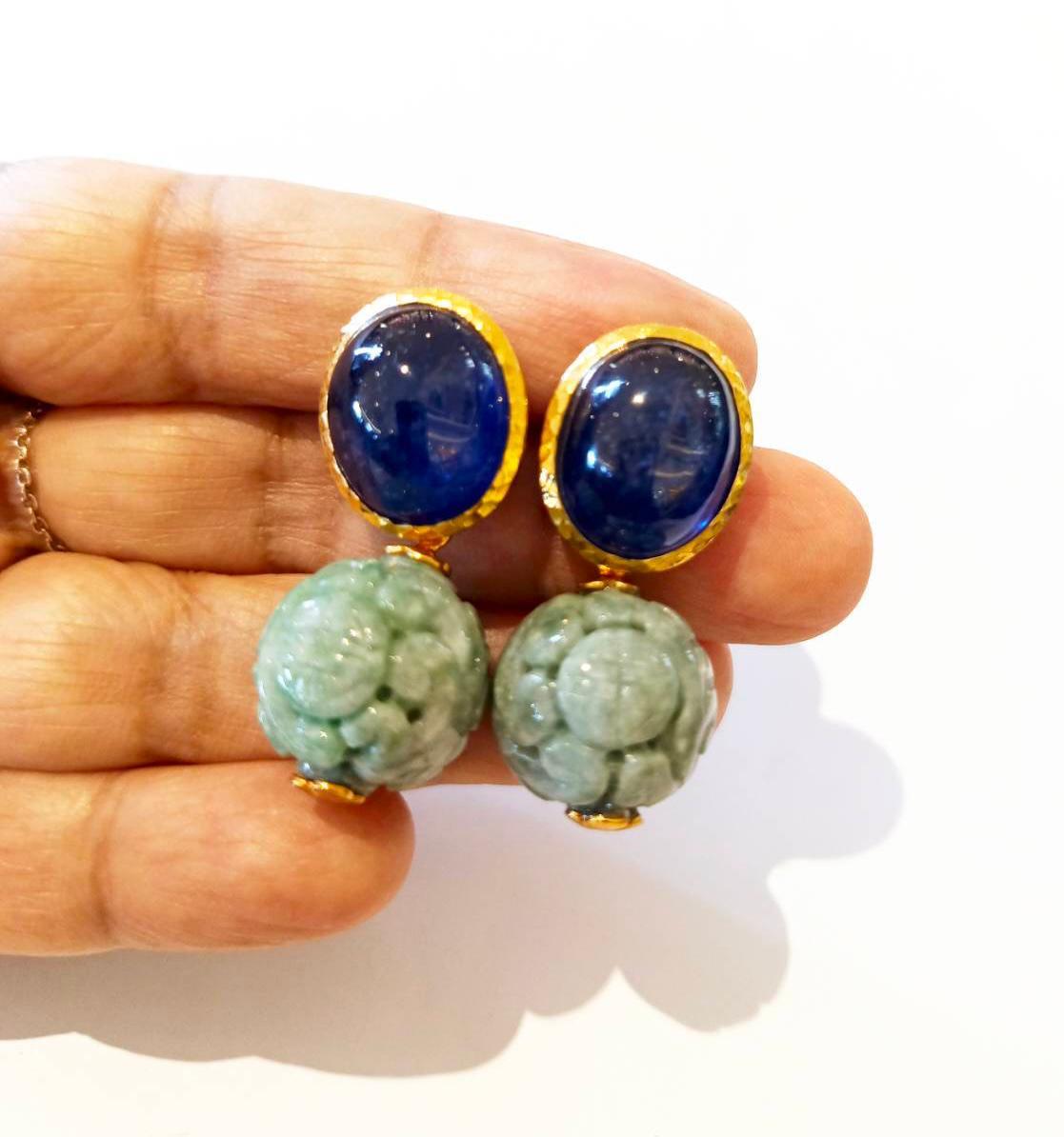 Baroque Bochic “Orient” Sapphire & Carved Vintage Mint Jade Earrings 18K Gold & Silver For Sale