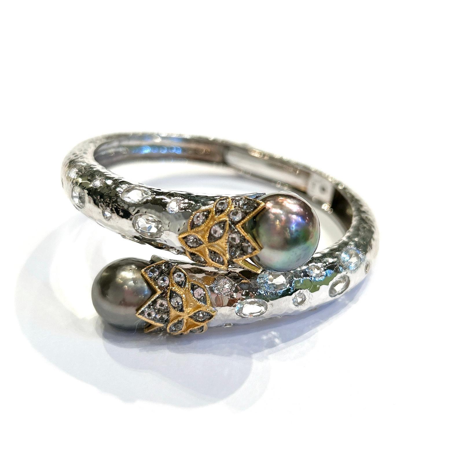 Bochic “Orient” Sapphire, Topaz & South Sea Pearl Bangle Set White 18K & Silver For Sale 5