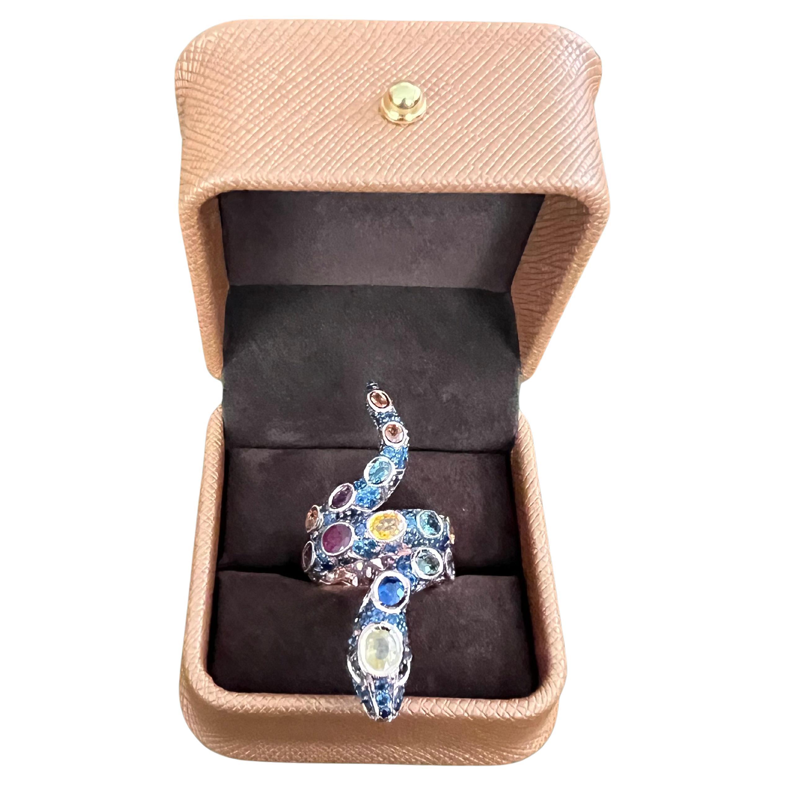 Anello Bochic "Orient" con zaffiro e rubino incastonati in oro e argento 18 carati in vendita