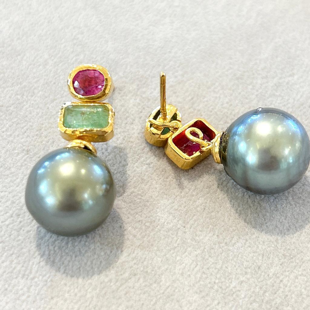 Women's Bochic “Orient” Tahiti Pearls, Ruby & Emerald Earrings Set In 18K Gold & Silver  For Sale