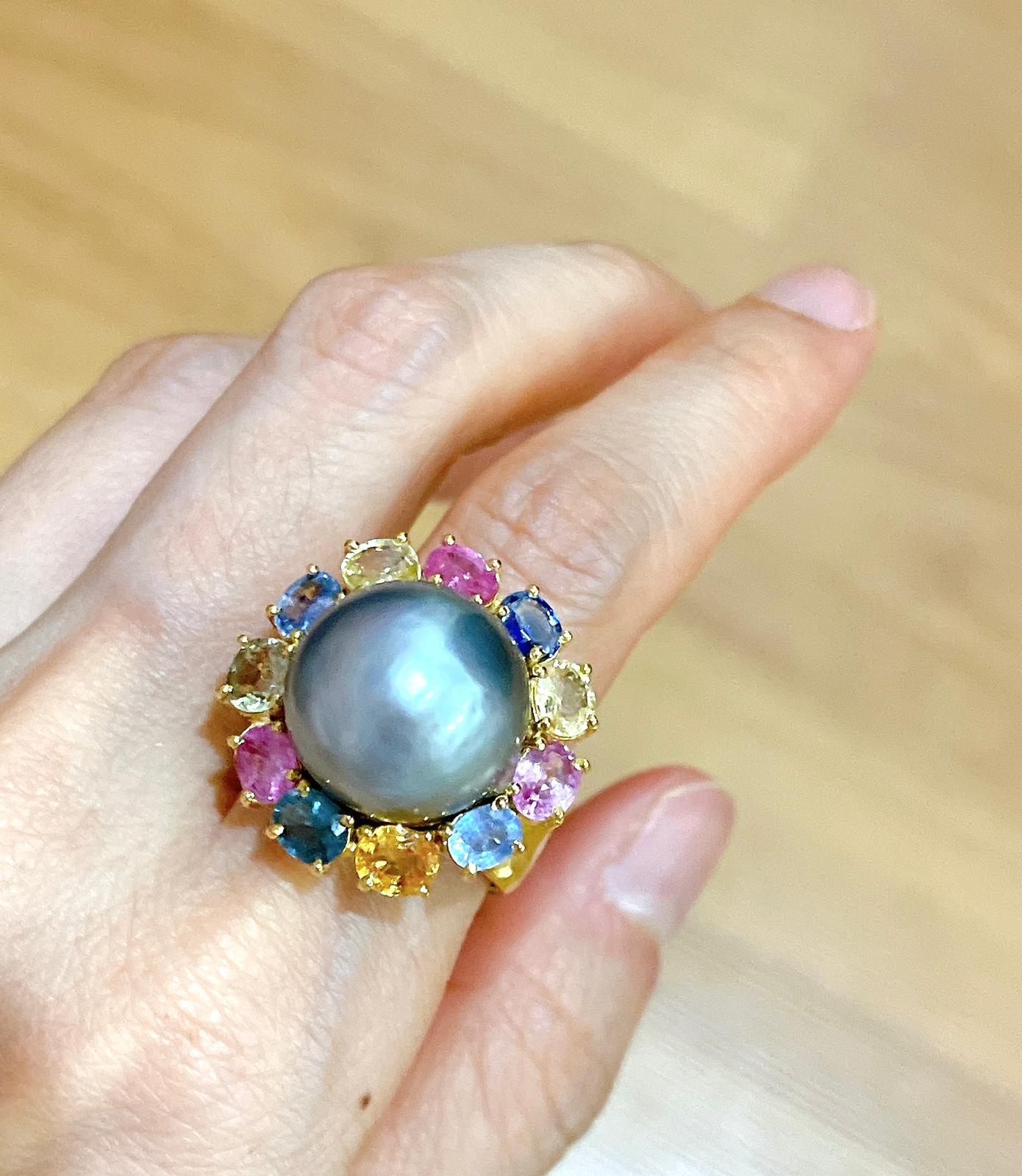 Bochic “Orient” Tahiti South Sea & Multi Sapphire Cluster Ring Set 18K & Silver In New Condition For Sale In New York, NY