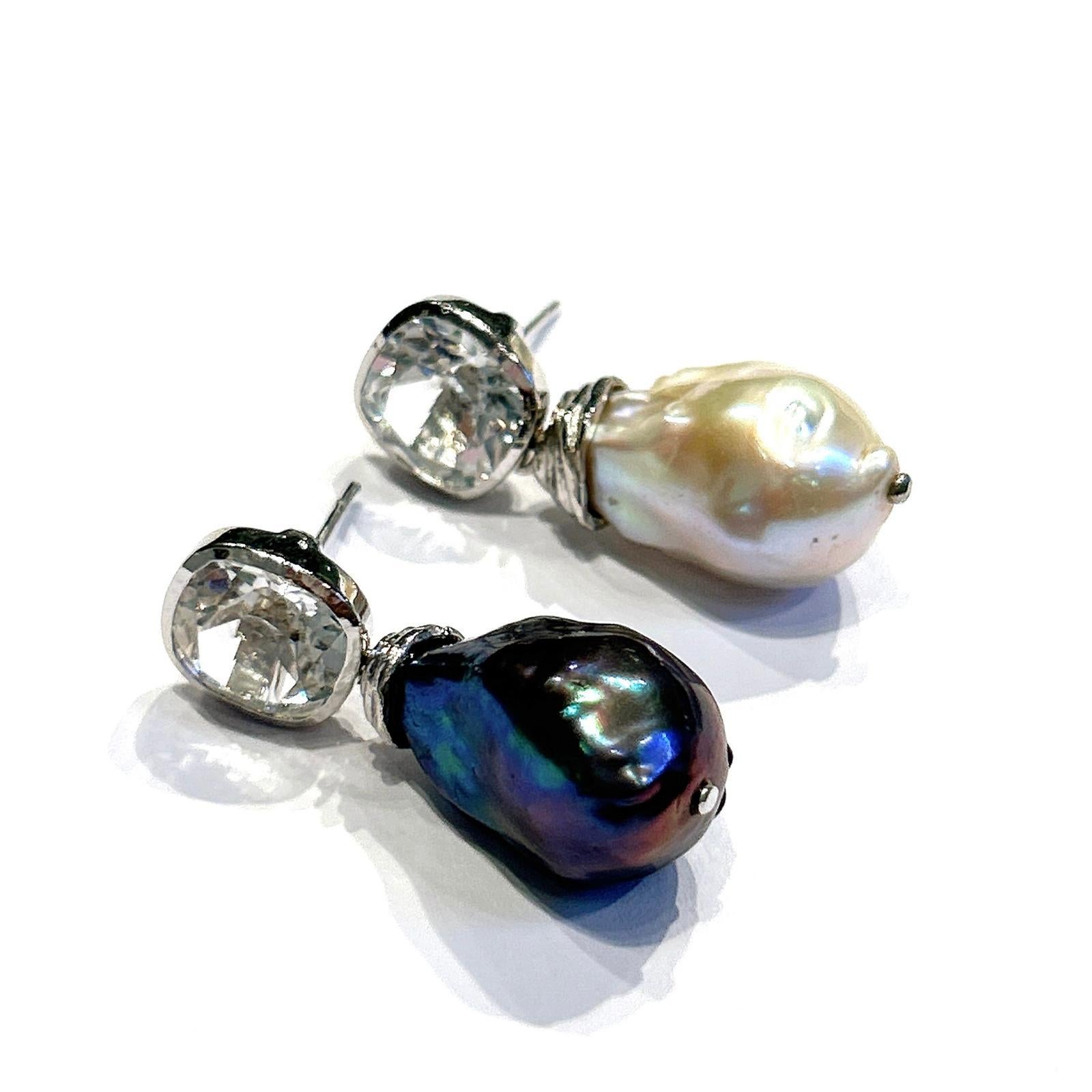 Bochic “Orient” Topaz & White South Pearls Earrings set 18K White Gold & Silver

Natural White Topaz  - 8 carats 
White South Sea Baroque Pearls 

The earrings from the 