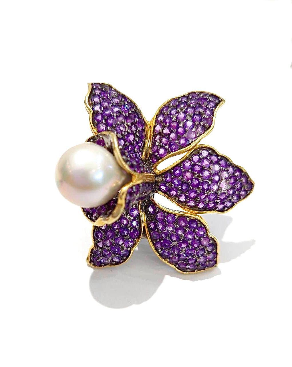 Bochic “Orient” Vintage Amethyst & White South Sea Pearl Ring – 18K Gold over Si In Excellent Condition For Sale In New York, NY