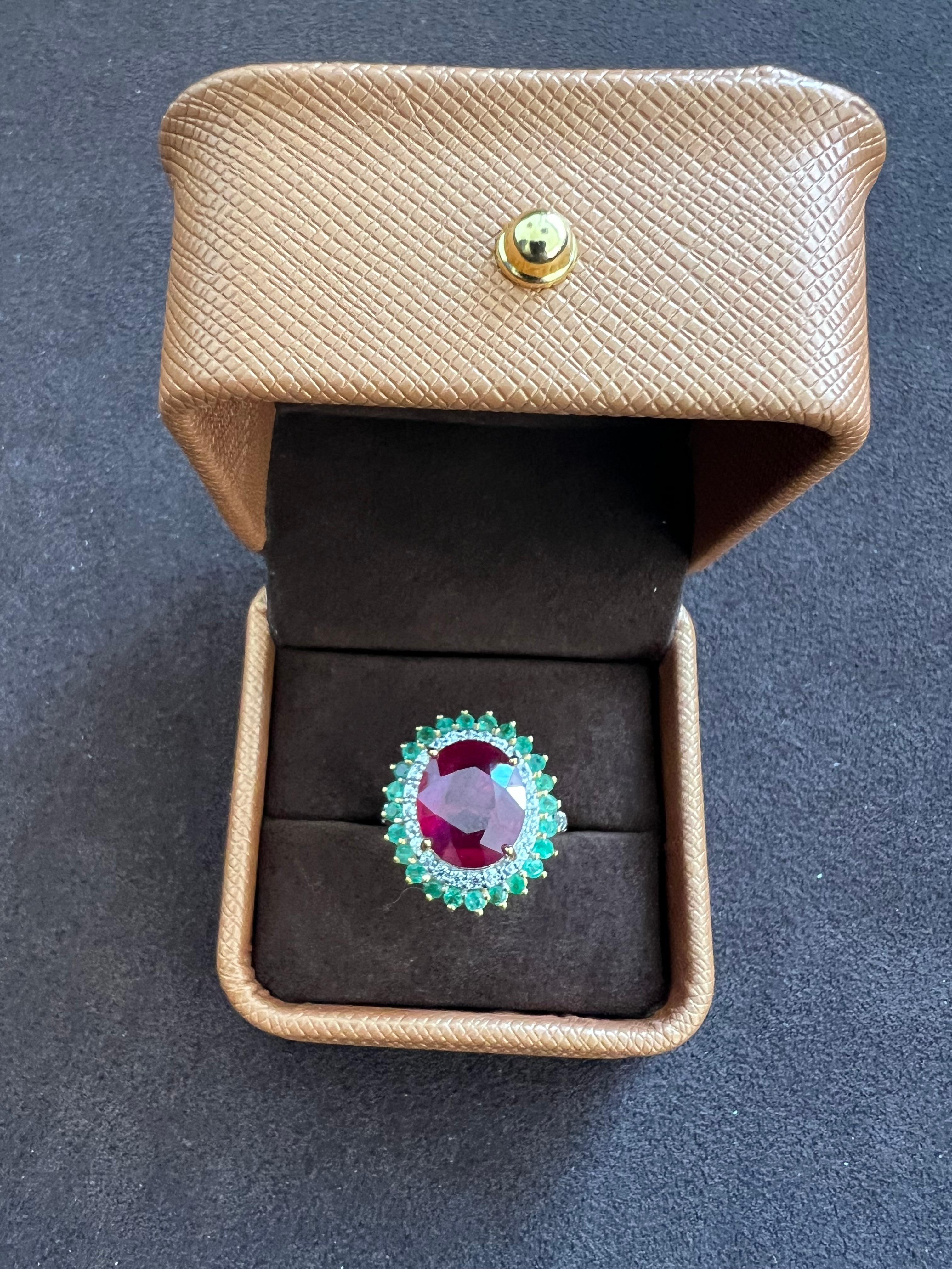 Bochic “Orient” Vintage Diamond, Ruby & Emerald Ring Set In 18K Gold & Silver For Sale 5