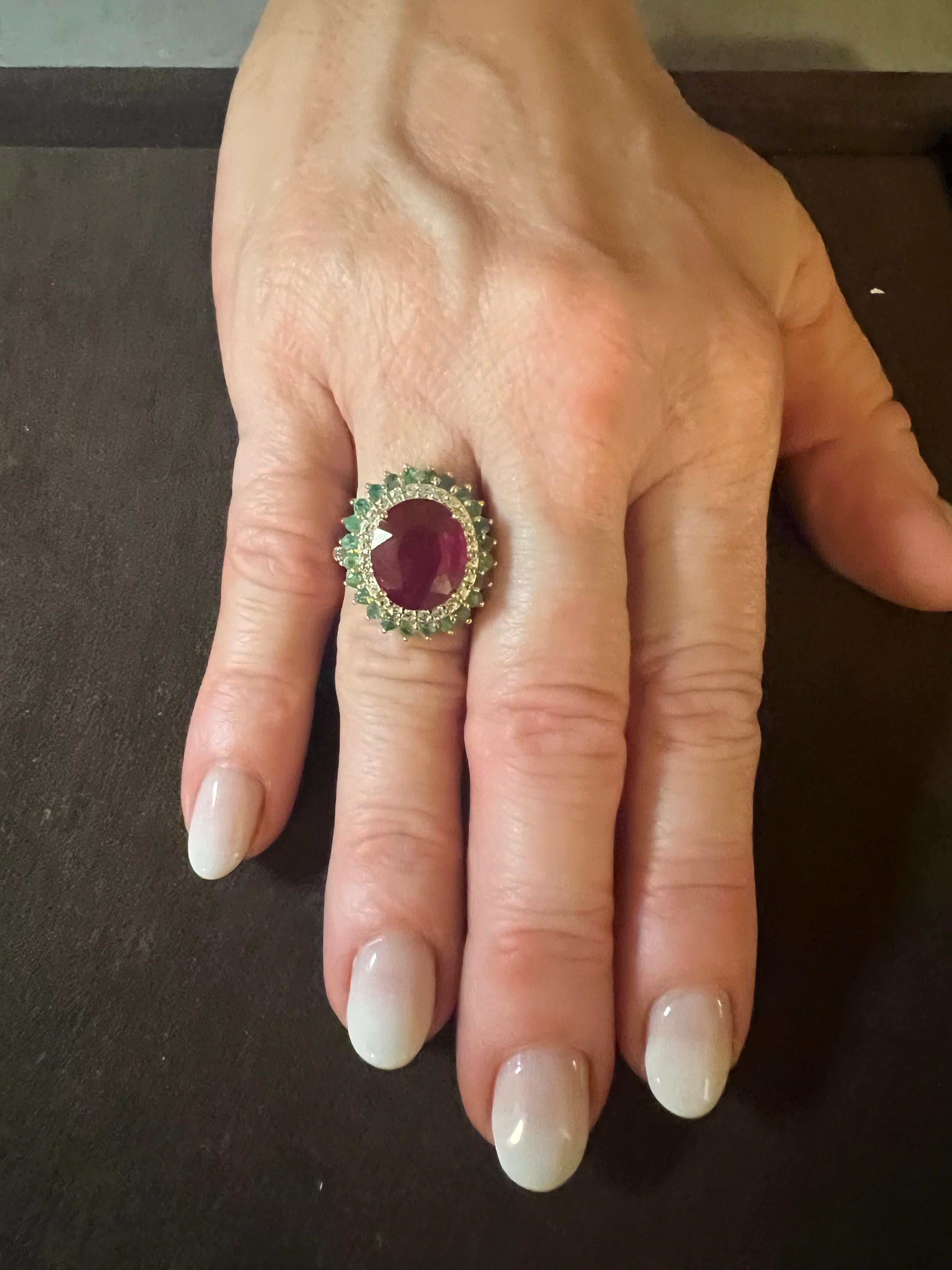 Bochic “Orient” Vintage Diamond, Ruby & Emerald Ring Set In 18K Gold & Silver For Sale 7
