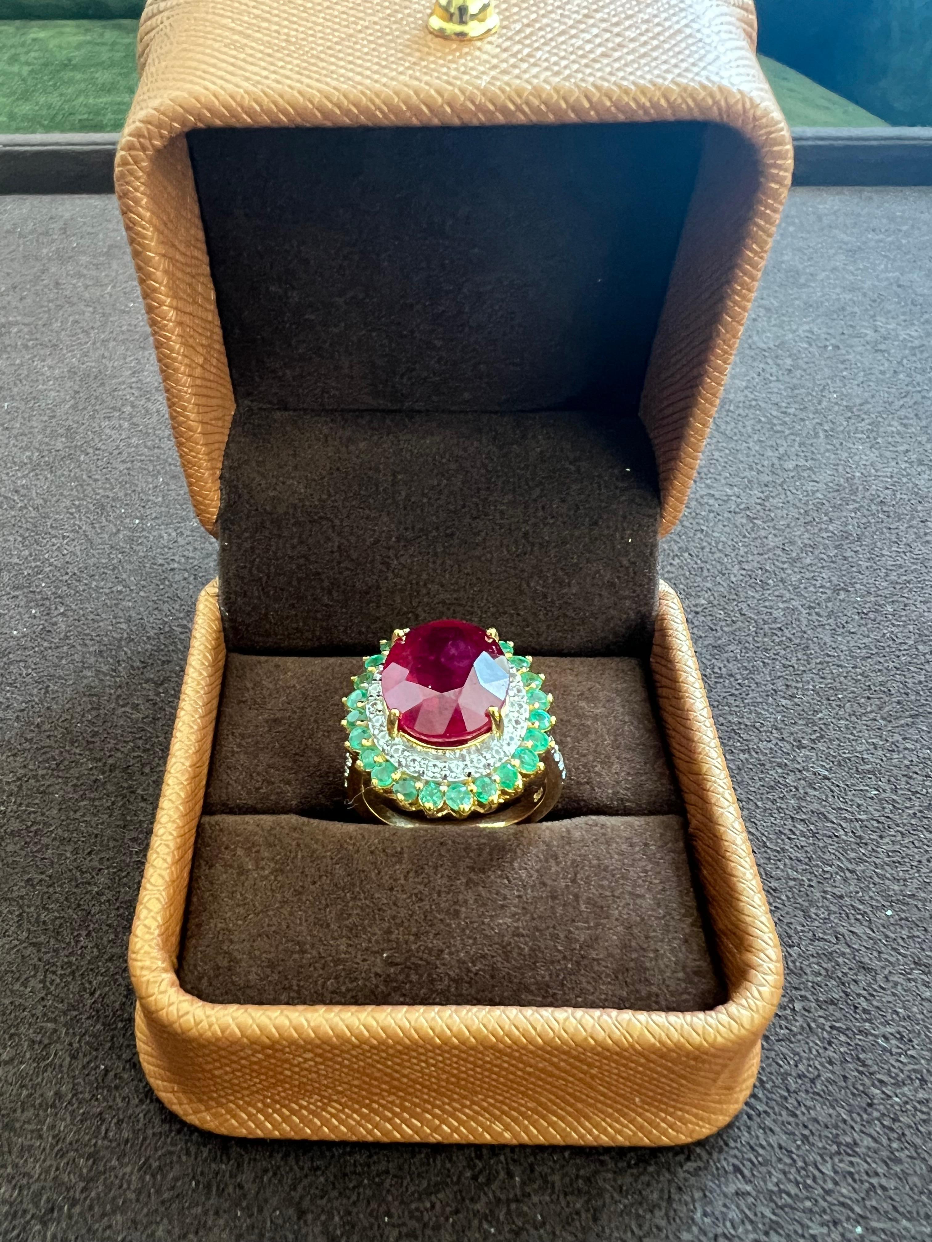 Bochic “Orient” Vintage Diamond, Ruby & Emerald Ring Set In 18K Gold & Silver For Sale 1