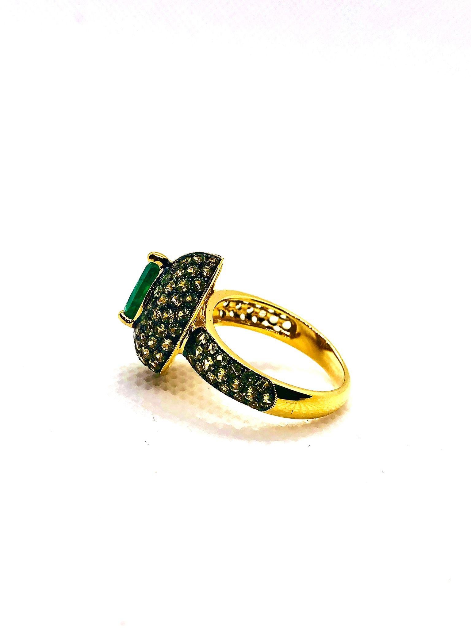 Women's or Men's Bochic “Orient” Vintage Emerald & Fancy Yellow Sapphire Ring Set In 18K Gold & S For Sale