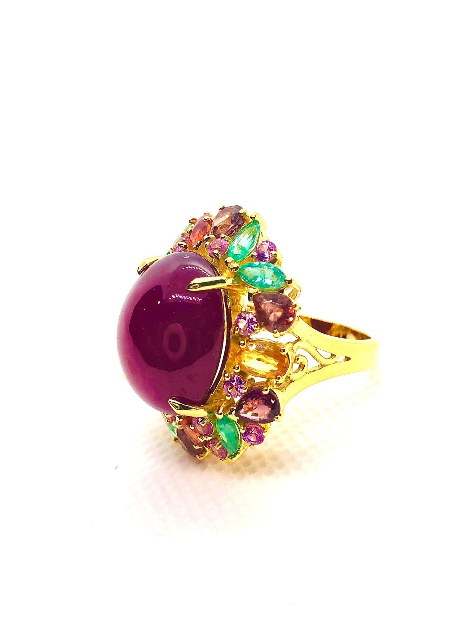 Bochic “Orient” Vintage Emerald, Ruby & Orange Sapphire Cocktail Ring 18K Gold & For Sale 4