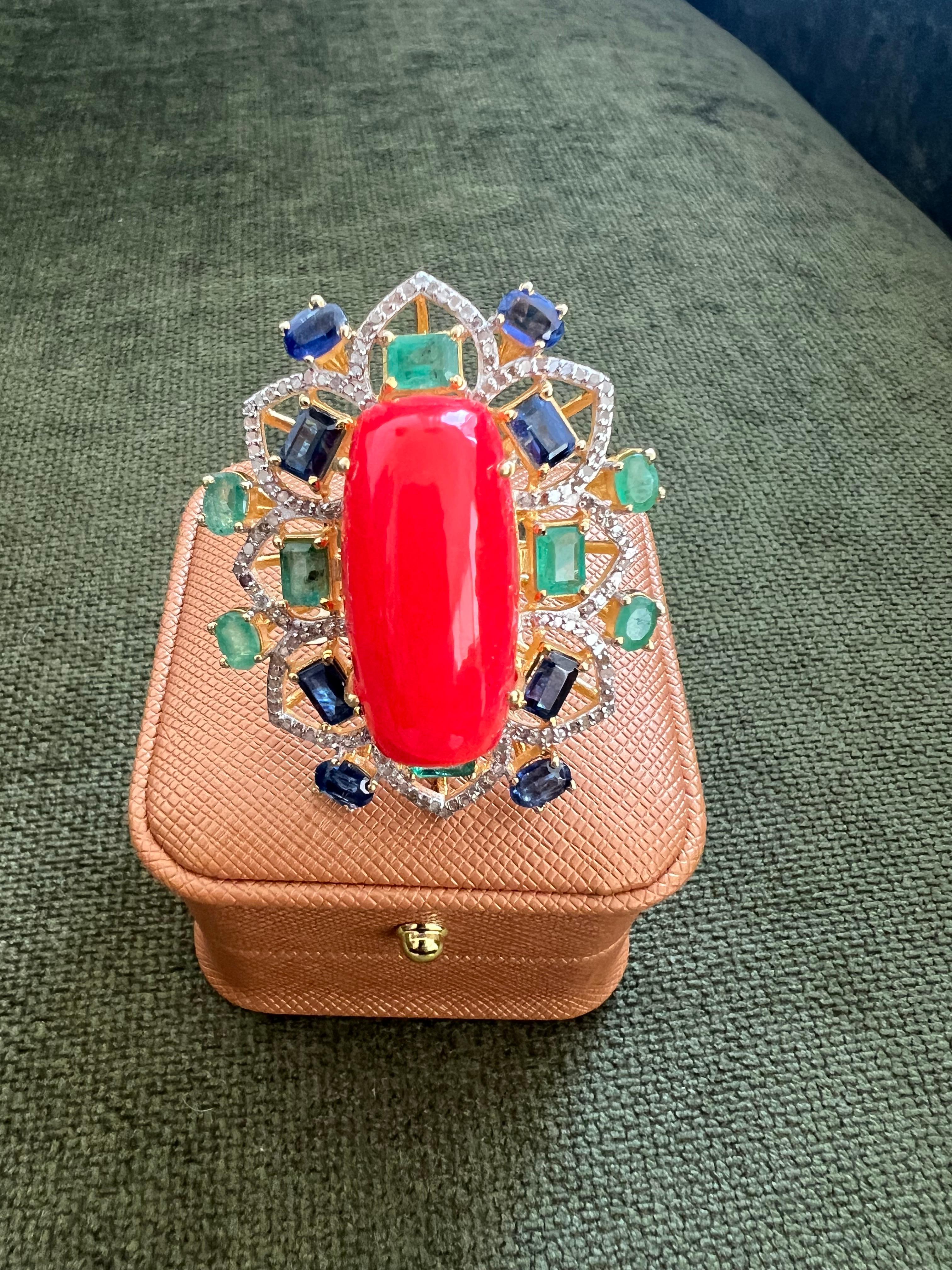 Bochic “Orient” Vintage Diamond, Emeralds, Sapphire & Opal Ring Set 18K Gold & In Excellent Condition For Sale In New York, NY
