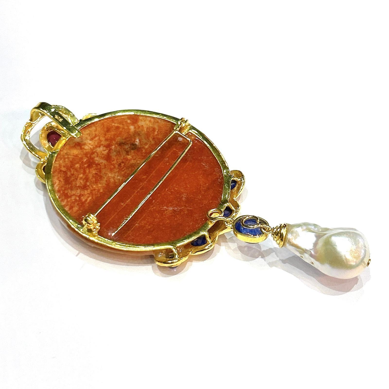 Bochic “Orient” Vintage Jade & Blue Sapphire Brooch, Pendant Set In 18K Gold In New Condition For Sale In New York, NY