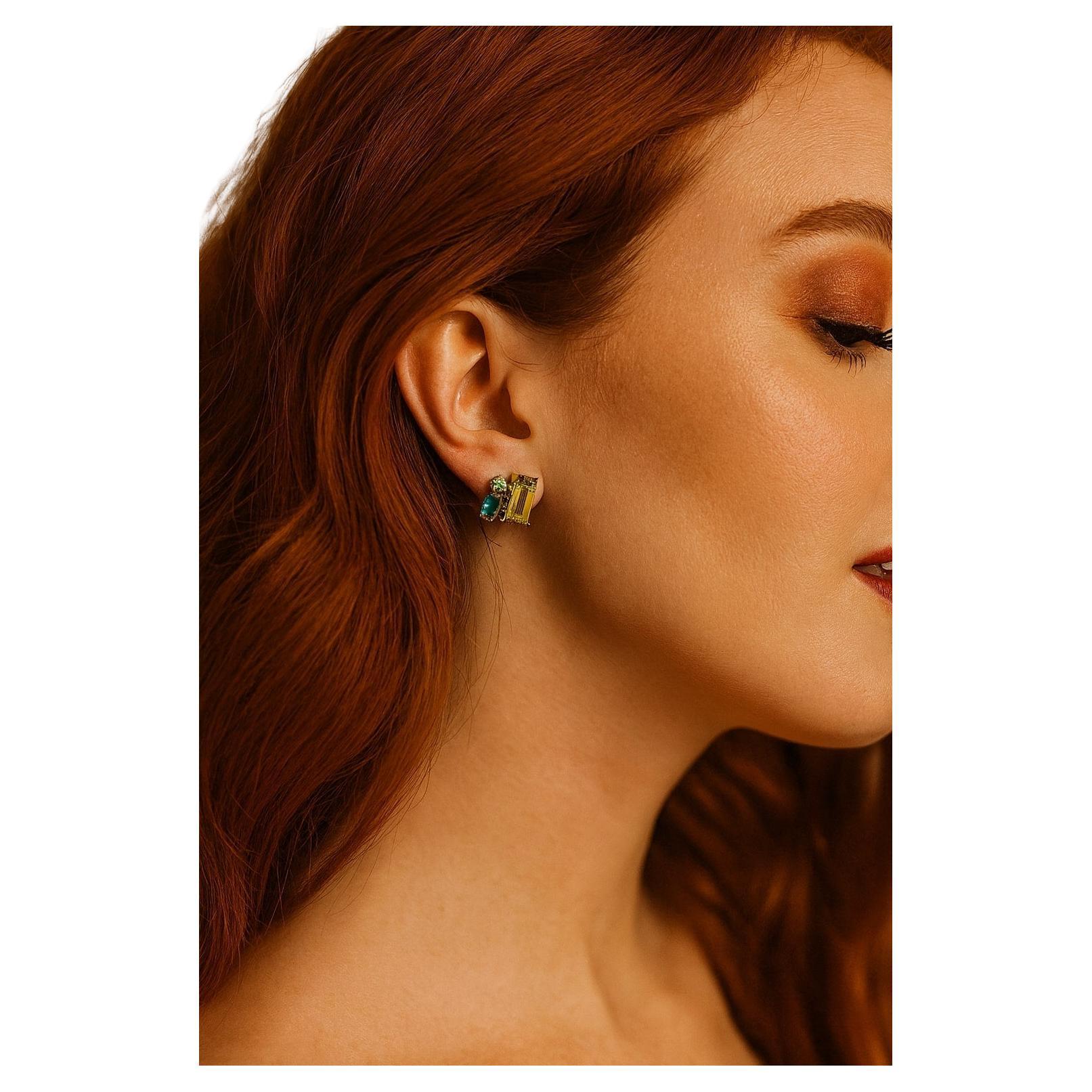 Bochic “Orient” Vintage Lemon Topaz & Blue Topaz Earrings Set In 18K Gold & Silver 

Natural Lemon Topaz  - 4 carat  
Natural Blue Topaz  - 1.50 carat 
Natural Green Amethyst - 1.00 carat 

The earrings from the 