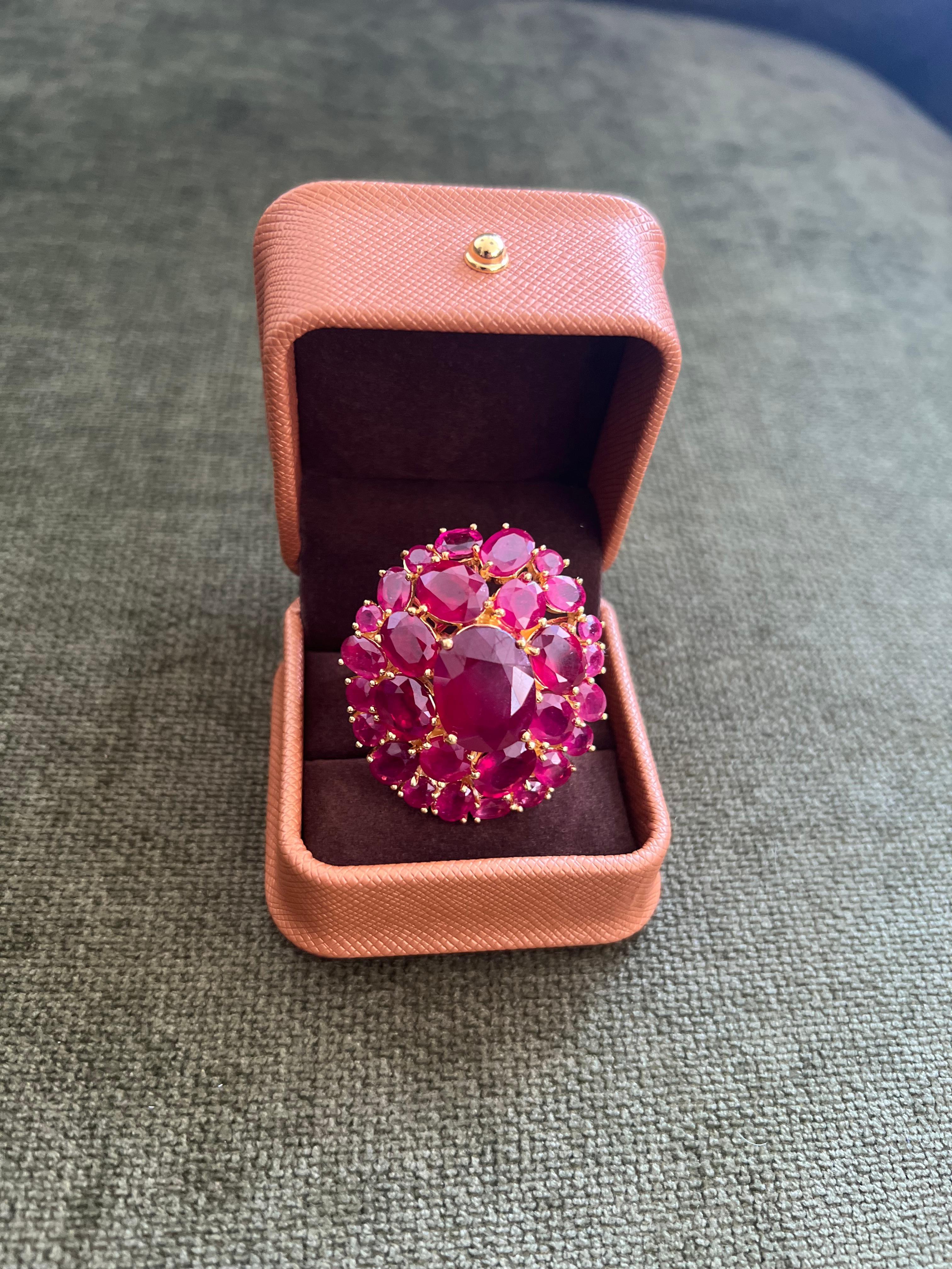 Bochic “Orient” Vintage Natural Ruby Cocktail Ring Set In 18K Gold, Certificate For Sale 6