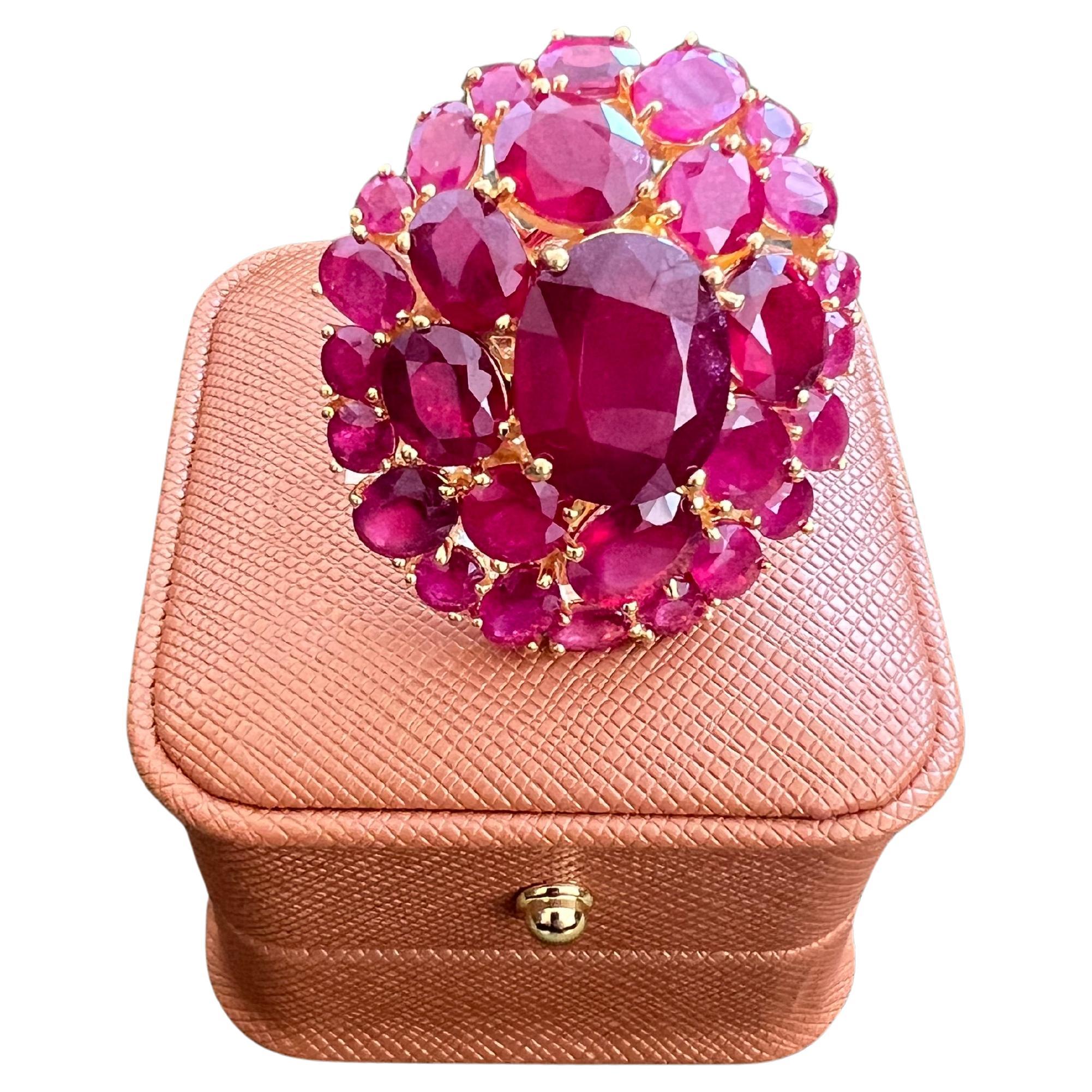 Bochic “Orient” Vintage Natural Ruby Cocktail Ring Set In 18K Gold, Certificate For Sale