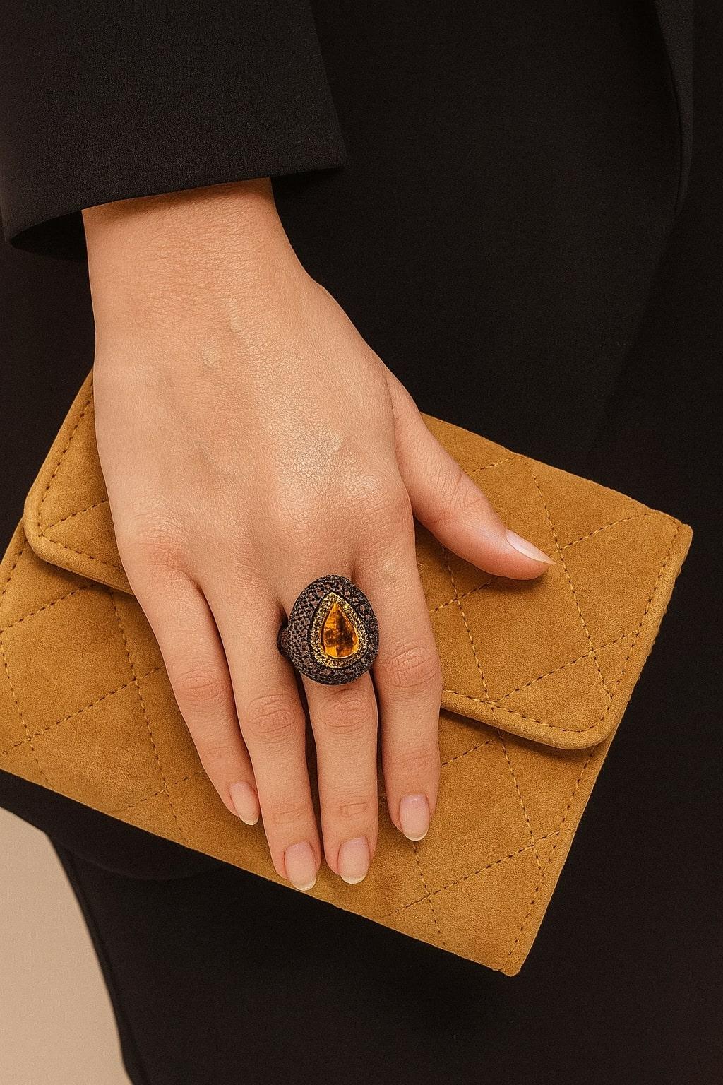 Bochic “Orient” Vintage Fancy Sapphire & Cognac Diamond Ring Set In 18K Gold & S For Sale 9