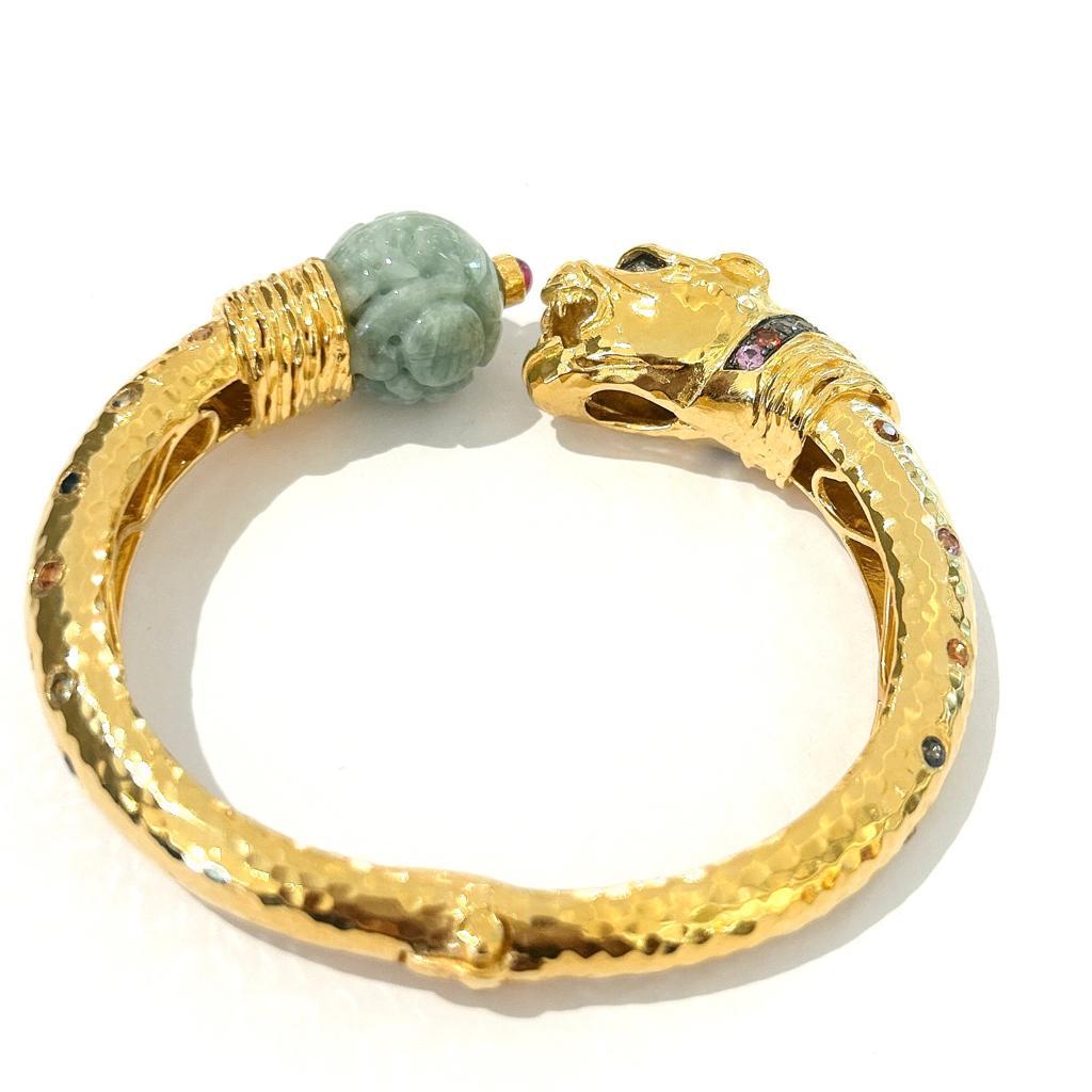 Bochic “Orient” Vintage Ruby, Jade  & Multi Sapphire Dragon Bangle Set In 18K Gold & Silver

Multi color sapphires from Sri Lanka 
1 Carat 
Colors: Pink, Orange, Blue, Rose, Yellow, Green 
Vintage carved mint jade 

The bangle has an open and close