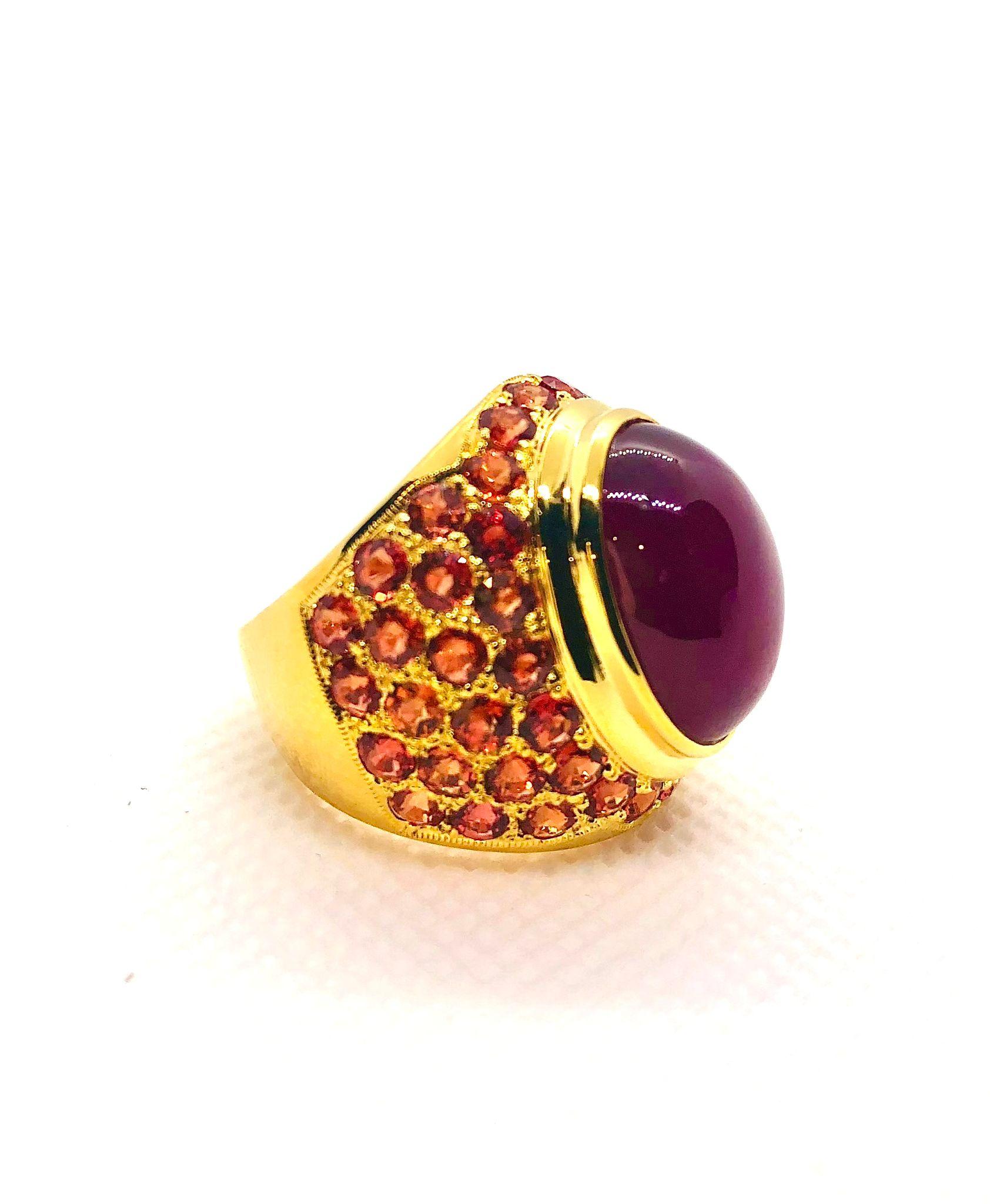 Bochic “Orient” Vintage Ruby & Orange Sapphire Cocktail Ring 18K Gold & Silver In Excellent Condition For Sale In New York, NY