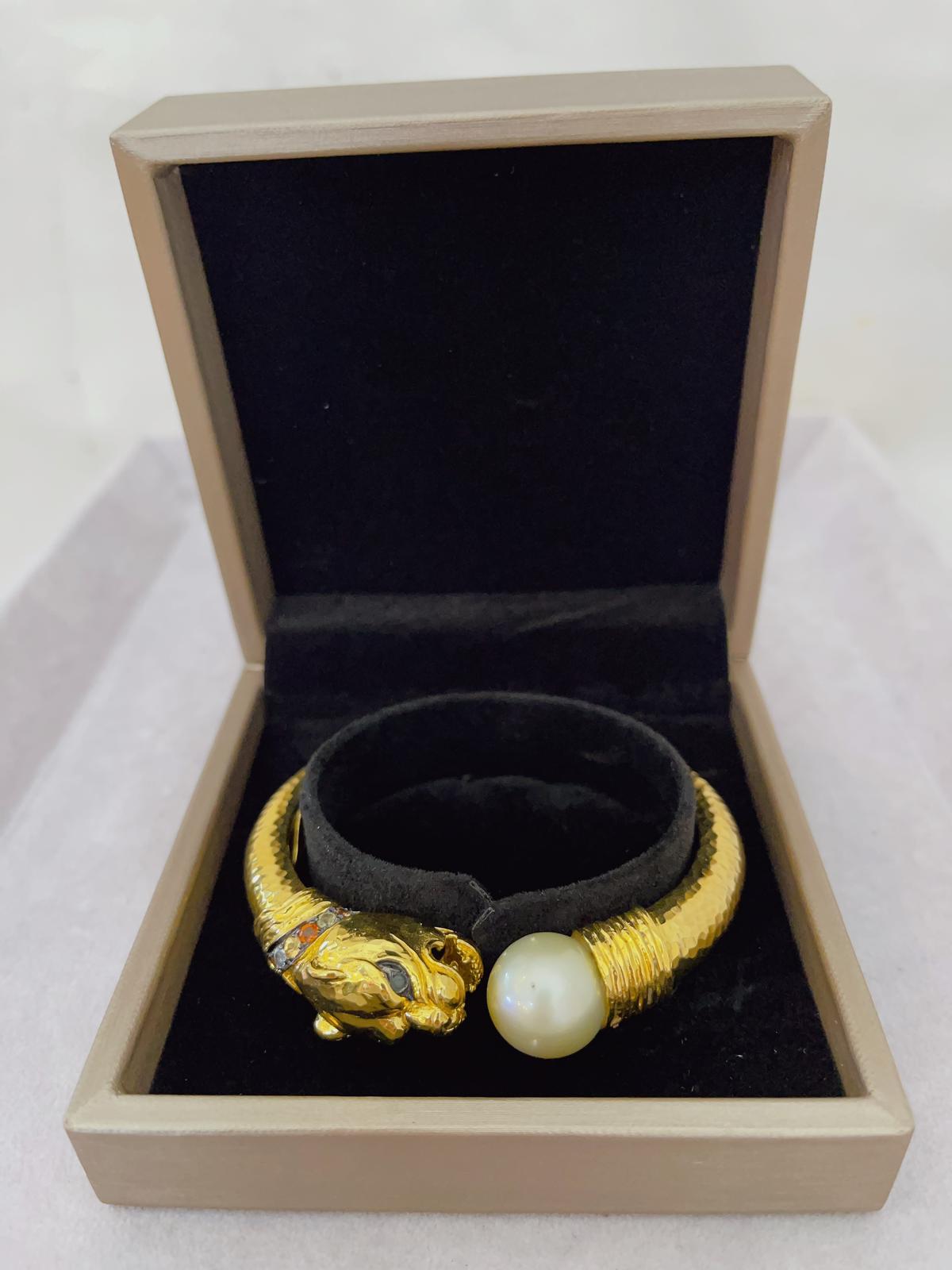 Bochic “Orient” Vintage Ruby, Pearl & Sapphire Dragon Bangle Set 18K Gold & Silv For Sale 8
