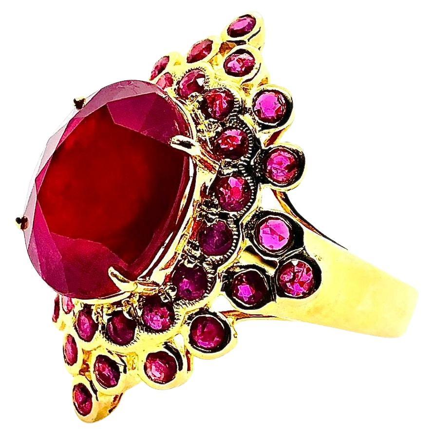 Bochic "Orient" Anello da Cocktail con Rubino e Cluster di Rubini d'epoca in Oro e Argento 18K