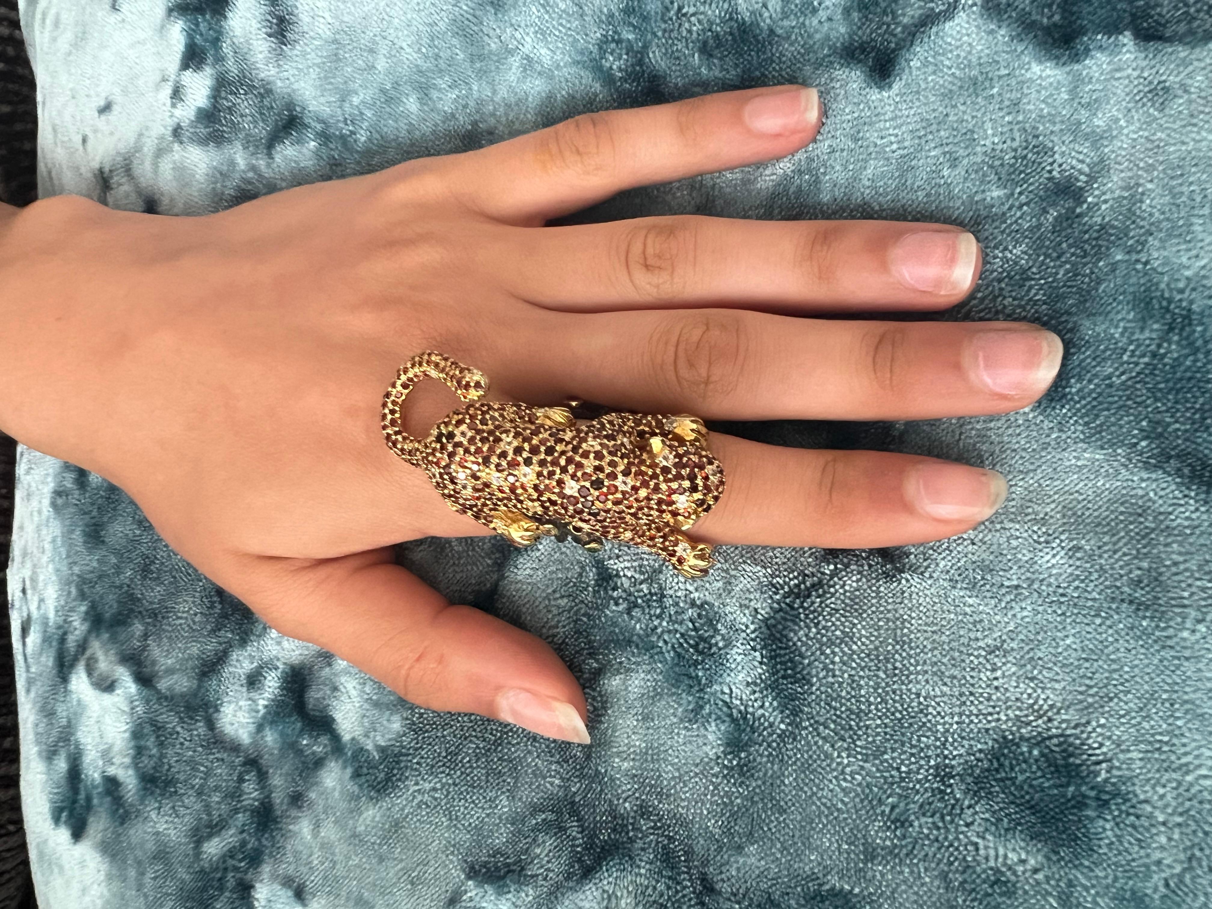 Bochic “Orient” Vintage Sapphire & Ruby Panther Ring Set In 18 K Gold & Silver For Sale 4