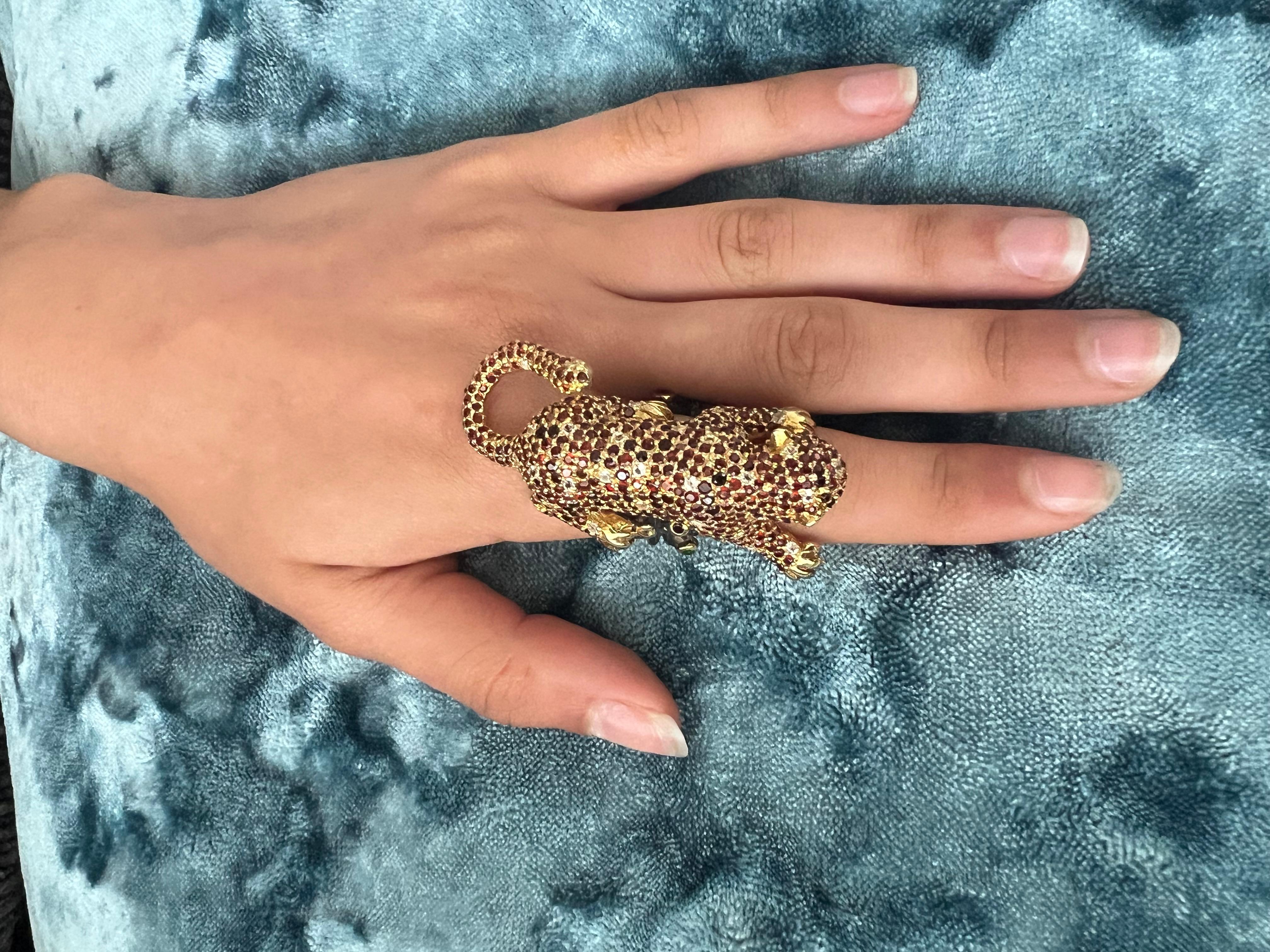 Bochic “Orient” Vintage Sapphire & Ruby Panther Ring Set In 18 K Gold & Silver For Sale 4