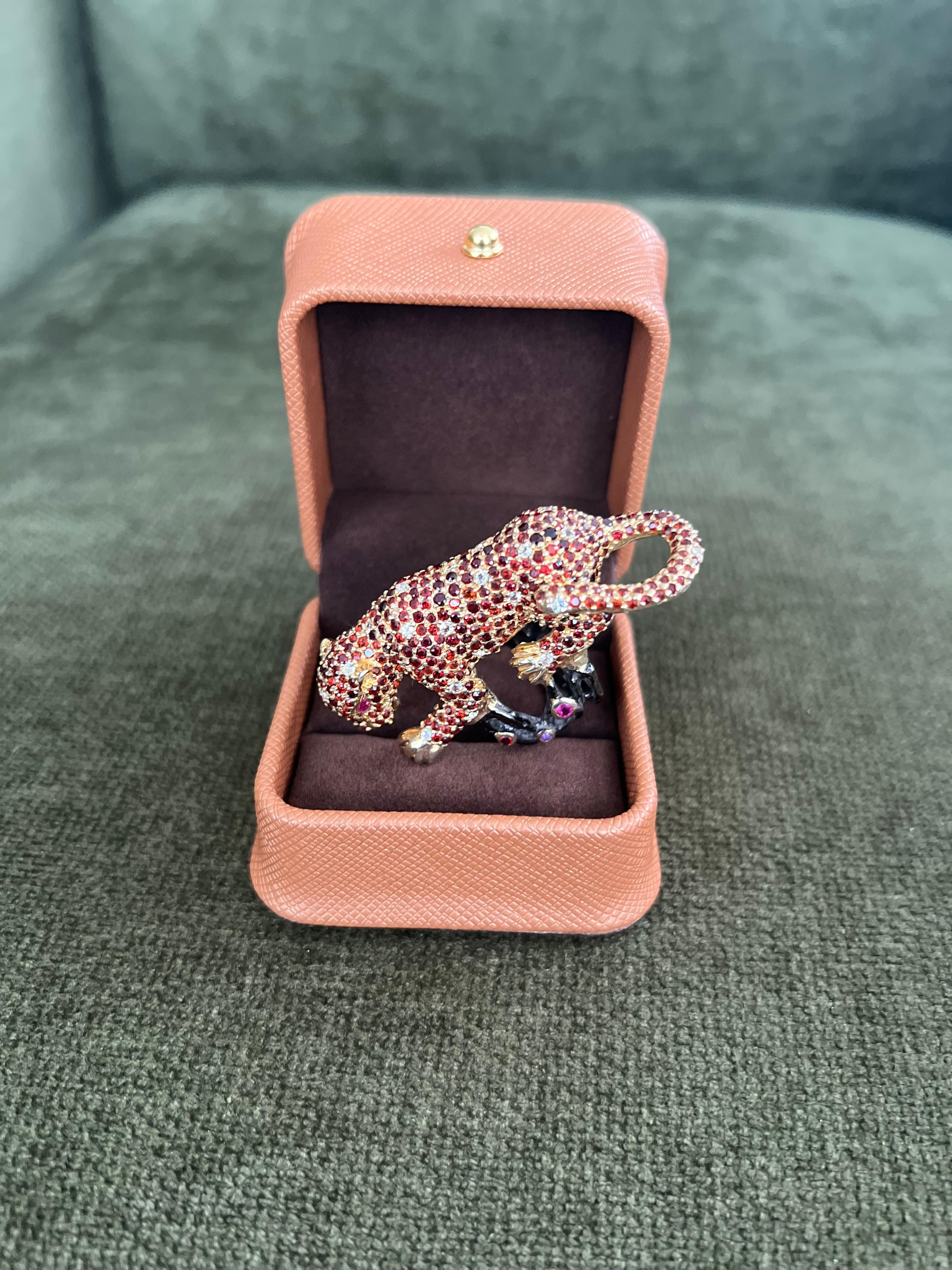 Bochic “Orient” Vintage Sapphire & Ruby Panther Ring Set In 18 K Gold & Silver For Sale 9
