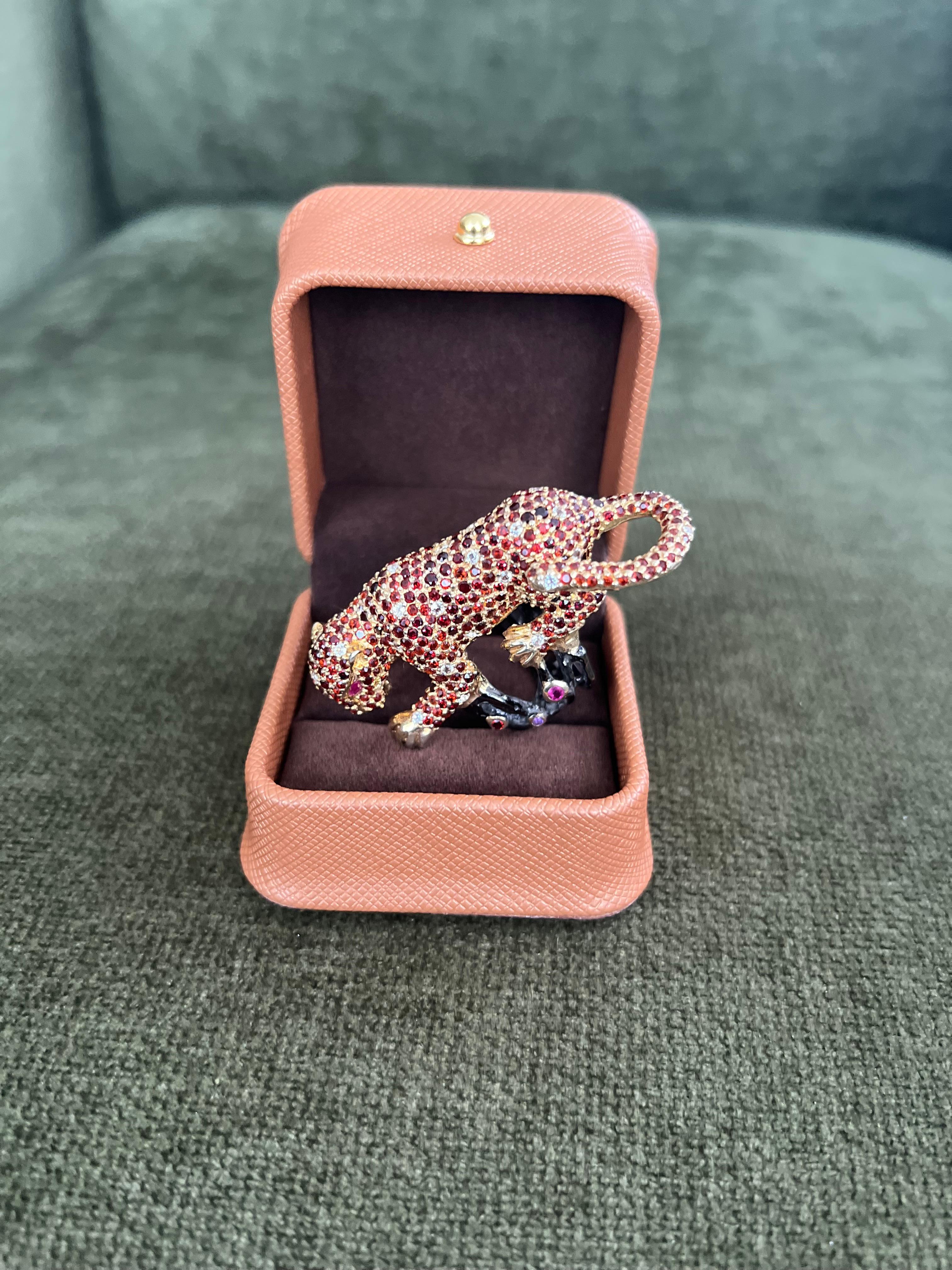 Bochic “Orient” Vintage Sapphire & Ruby Panther Ring Set In 18 K Gold & Silver For Sale 10