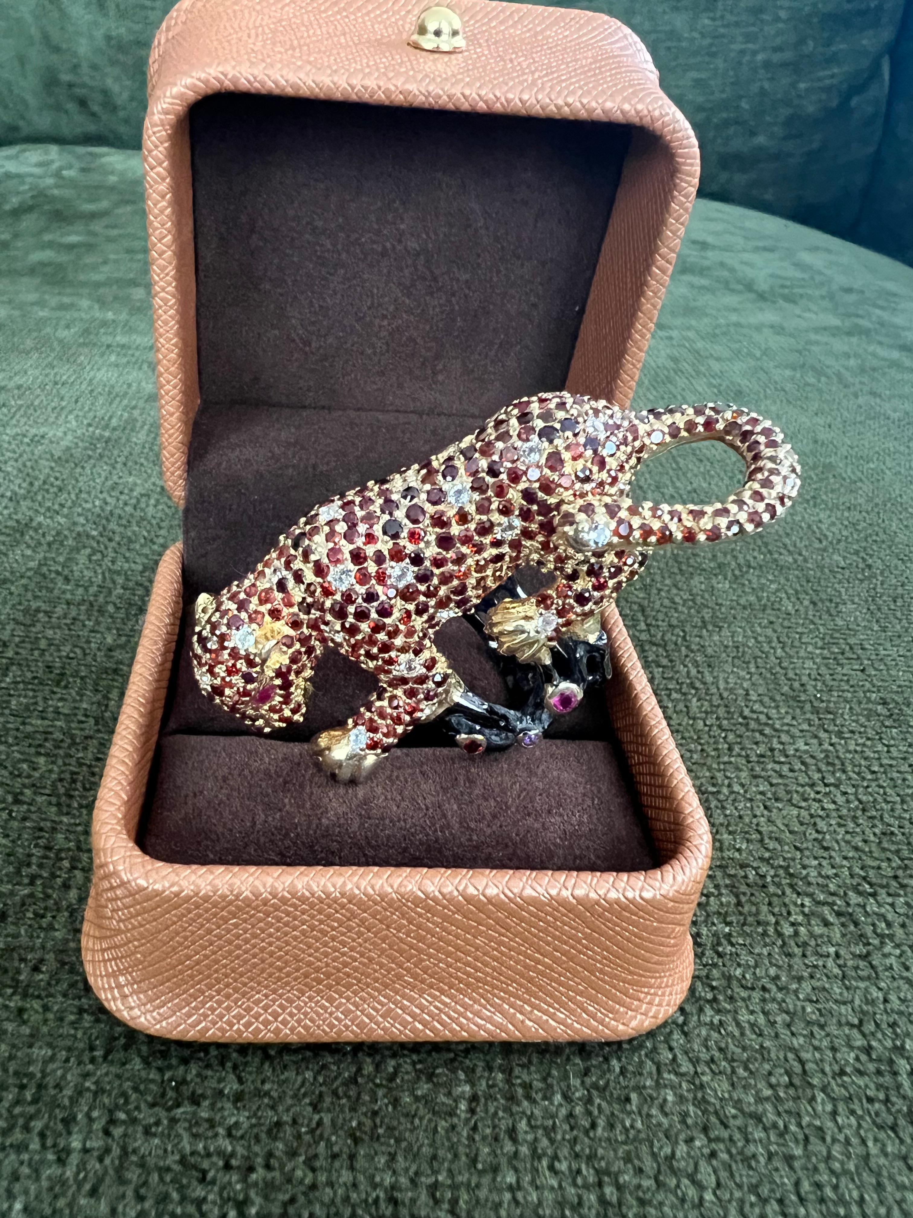 Bochic “Orient” Vintage Sapphire & Ruby Panther Ring Set In 18 K Gold & Silver For Sale 11