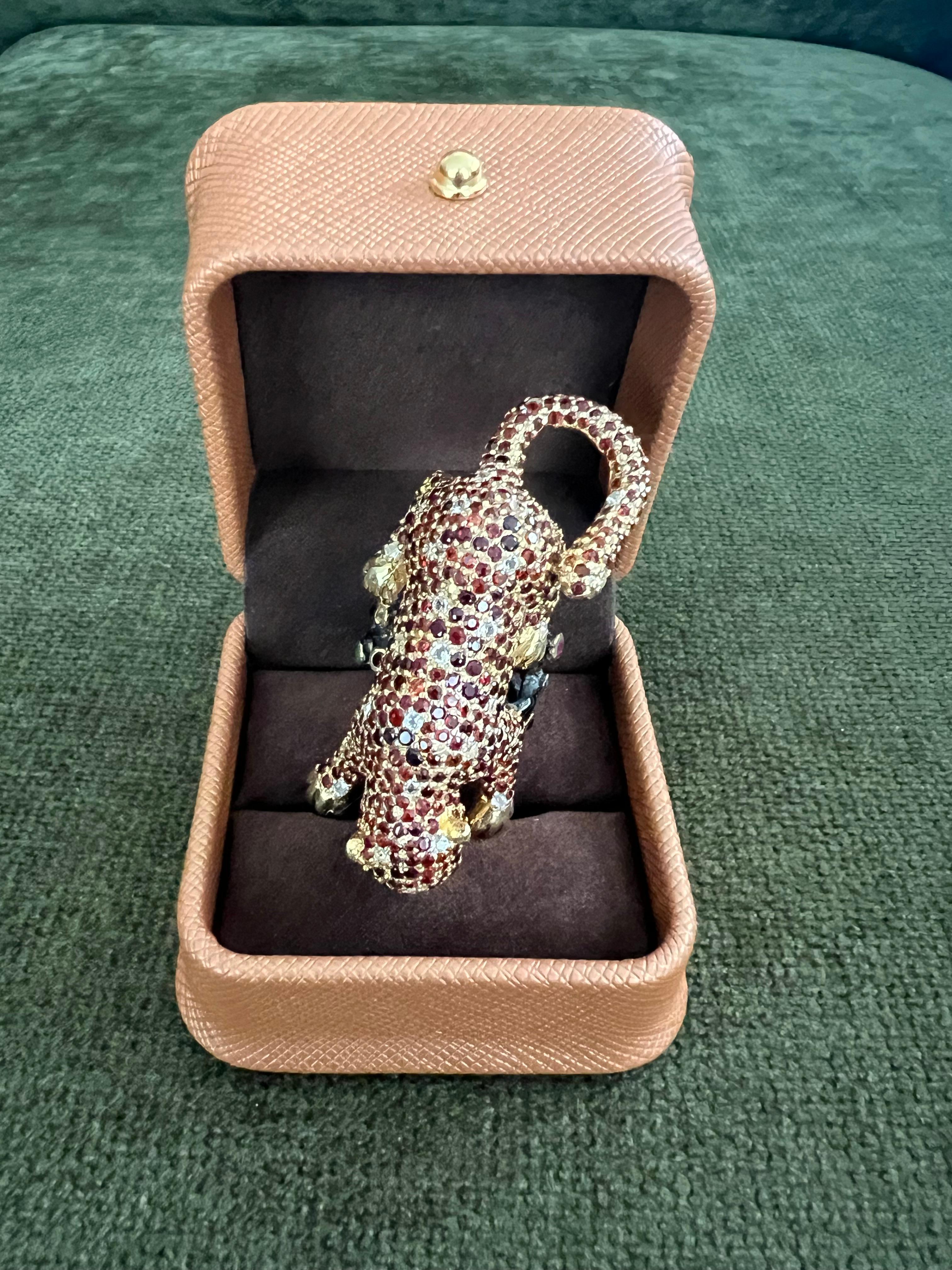 Bochic “Orient” Vintage Sapphire & Ruby Panther Ring Set In 18 K Gold & Silver For Sale 14