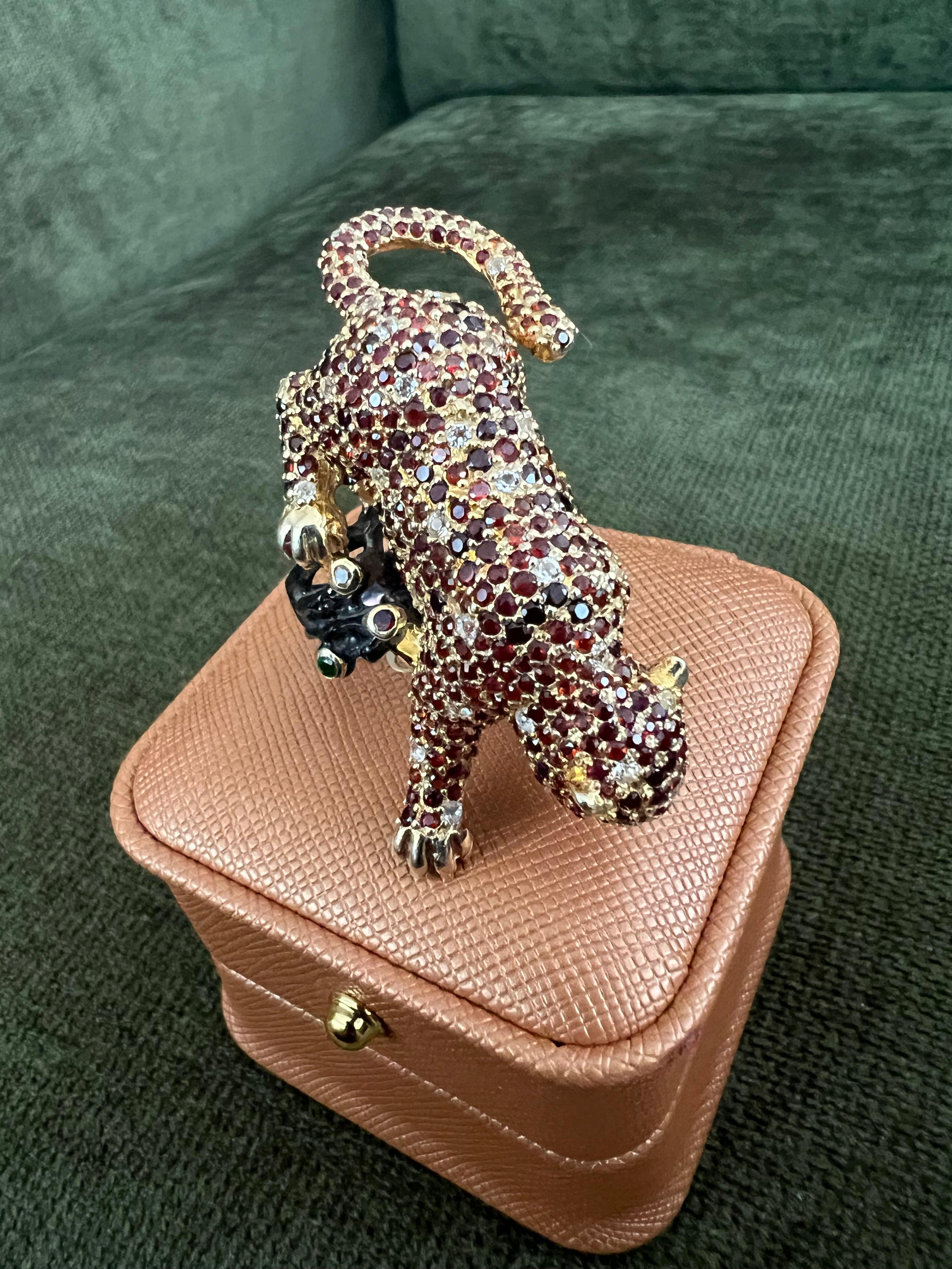 Brilliant Cut Bochic “Orient” Vintage Sapphire & Ruby Panther Ring Set In 18 K Gold & Silver For Sale