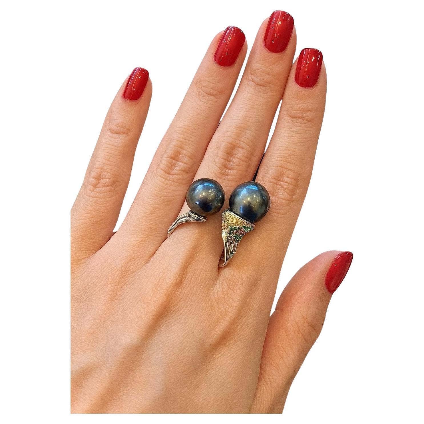 Bochic “Orient” Vintage South Sea Pearl 
Fancy Sapphires Ring Set 18K Gold 
Si