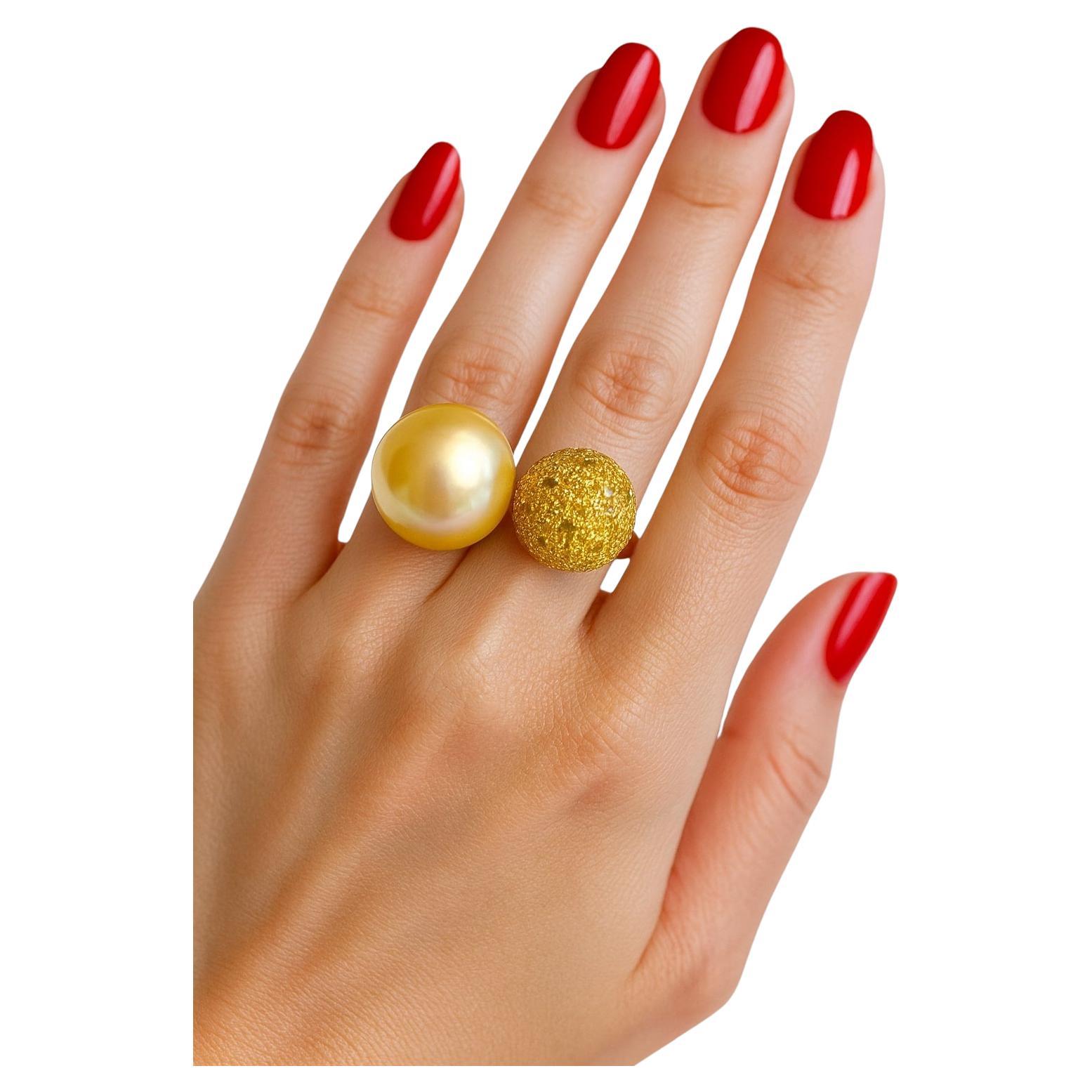 Bochic "Orient" Anello vintage con perle dei mari del sud e zaffiri in oro e argento 18 carati