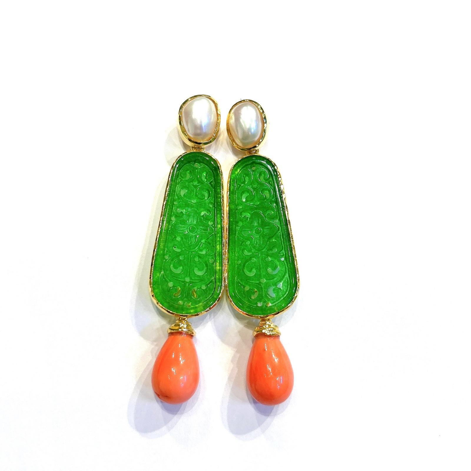 Bochic “Orient” White Pearl, Jade & Coral Earrings Set In 18K Gold & Silver In New Condition For Sale In New York, NY