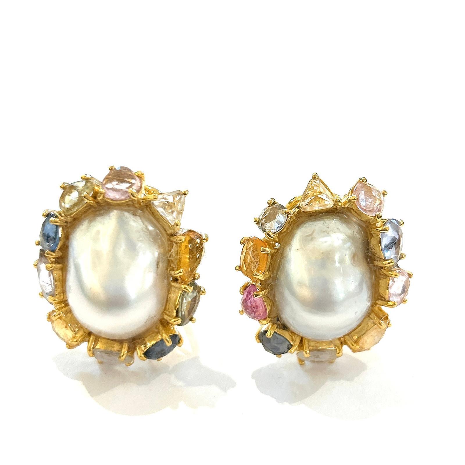 Bochic Orient Weiße Perlen & mehrfarbige Fancy Saphire 18K in Gold & Silber im Angebot 1