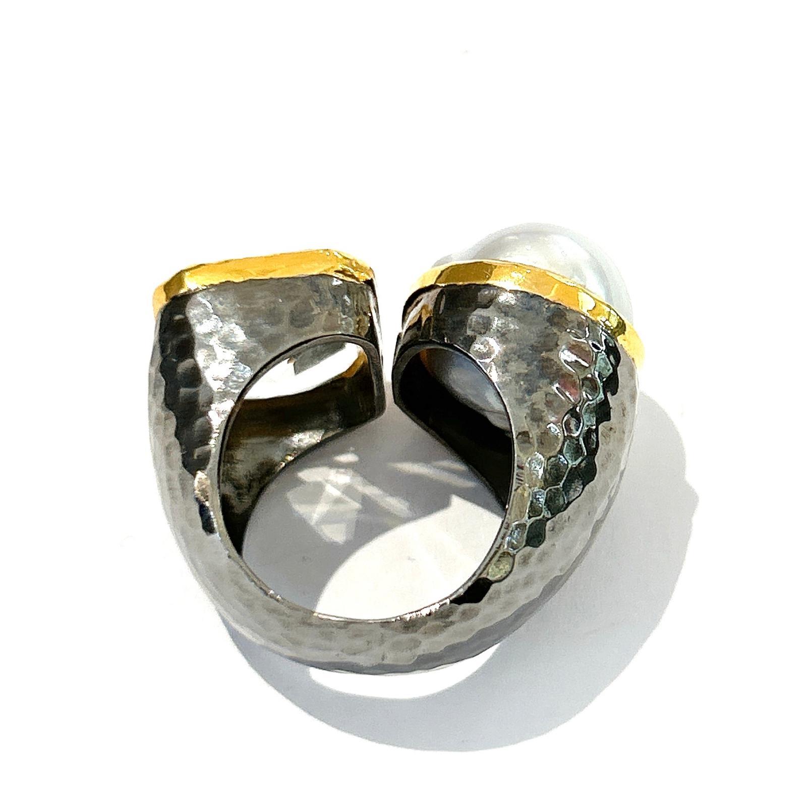 Bochic “Orient” White Topaz & White South Pearl Ring Set 18K White Gold&Silver In New Condition For Sale In New York, NY